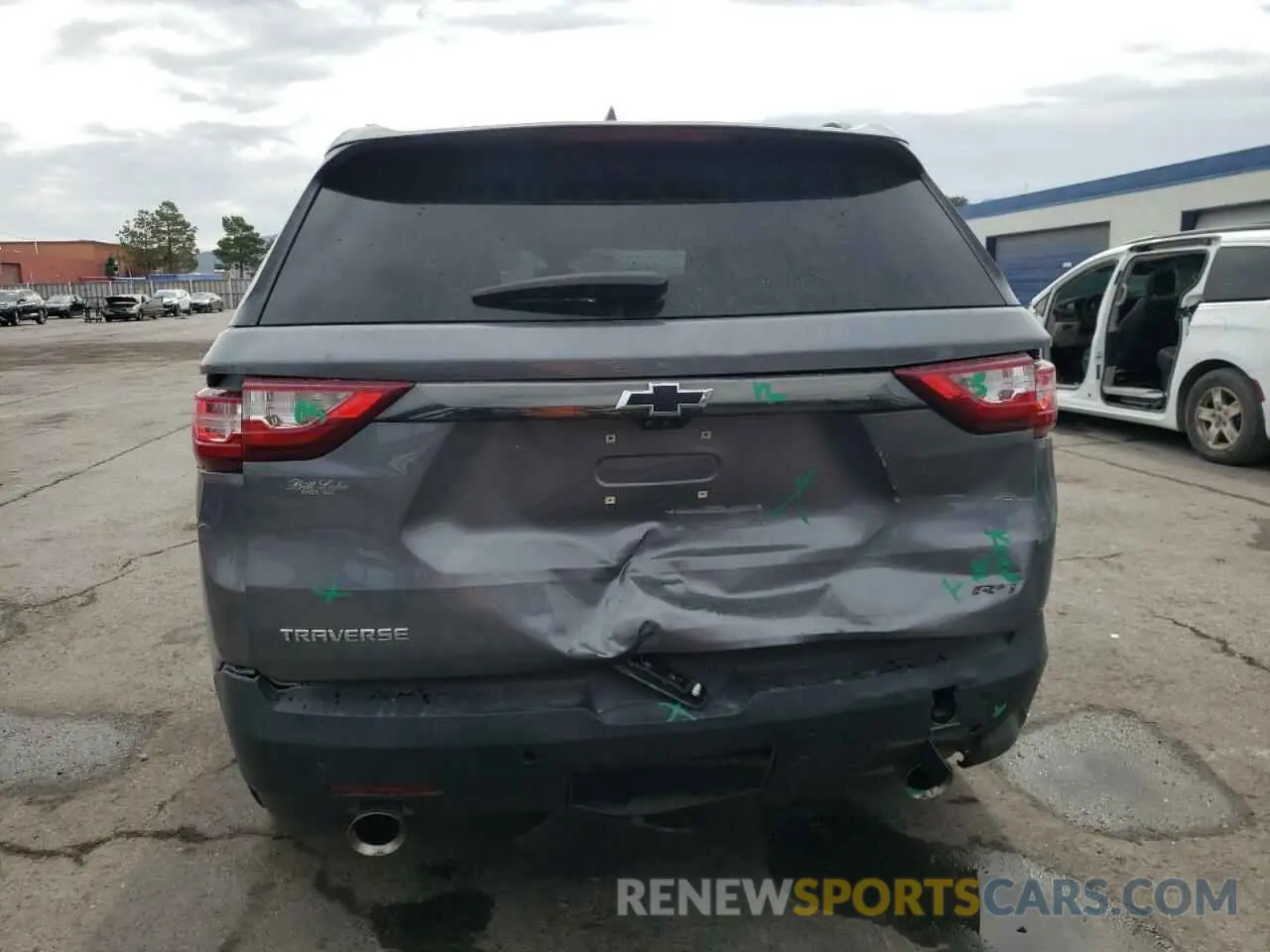6 Photograph of a damaged car 1GNERJKW4LJ252911 CHEVROLET TRAVERSE 2020