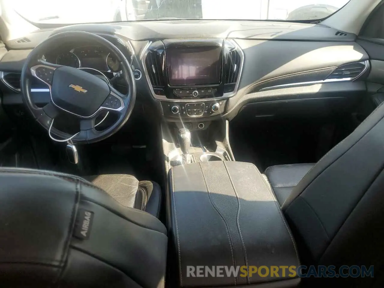 8 Photograph of a damaged car 1GNERKKW0LJ188338 CHEVROLET TRAVERSE 2020