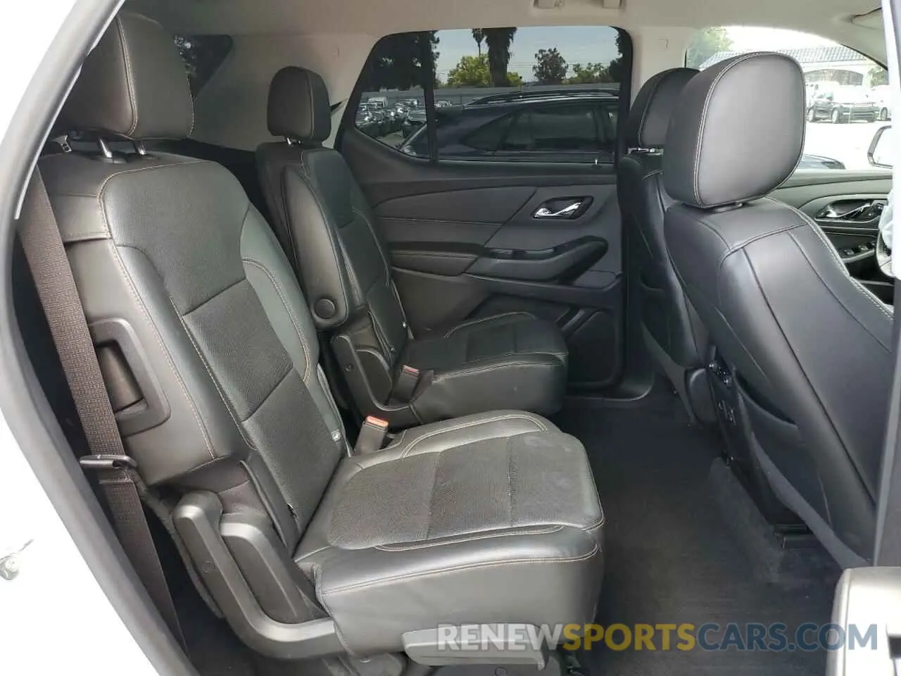 11 Photograph of a damaged car 1GNERKKW3LJ170965 CHEVROLET TRAVERSE 2020