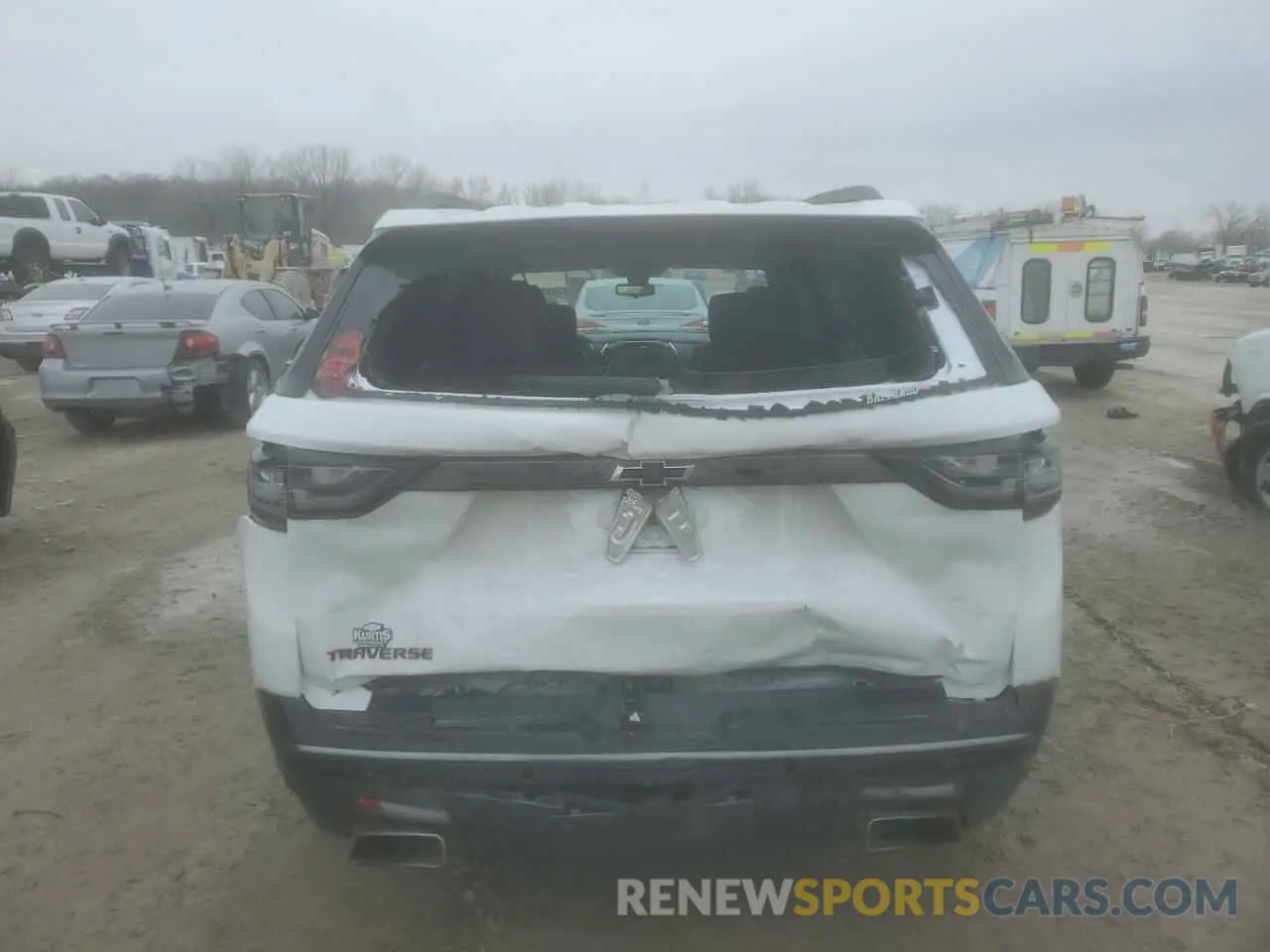6 Photograph of a damaged car 1GNERKKW6LJ103518 CHEVROLET TRAVERSE 2020