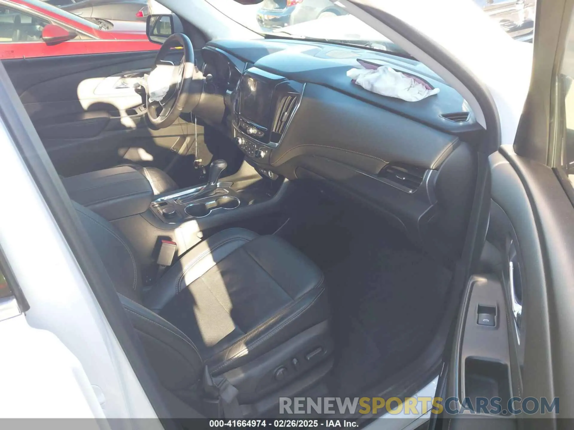 5 Фотография поврежденного автомобиля 1GNERKKW8LJ250889 CHEVROLET TRAVERSE 2020