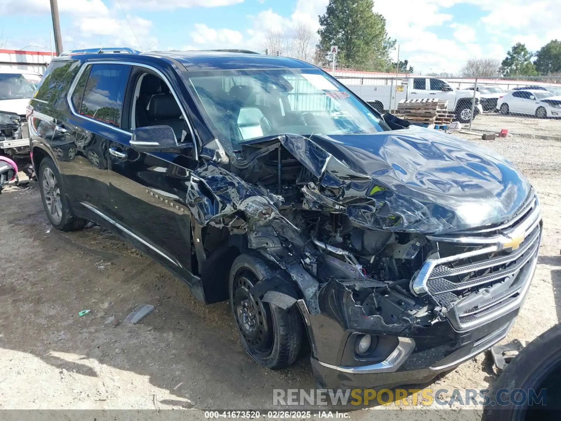 1 Photograph of a damaged car 1GNERKKWXLJ185222 CHEVROLET TRAVERSE 2020