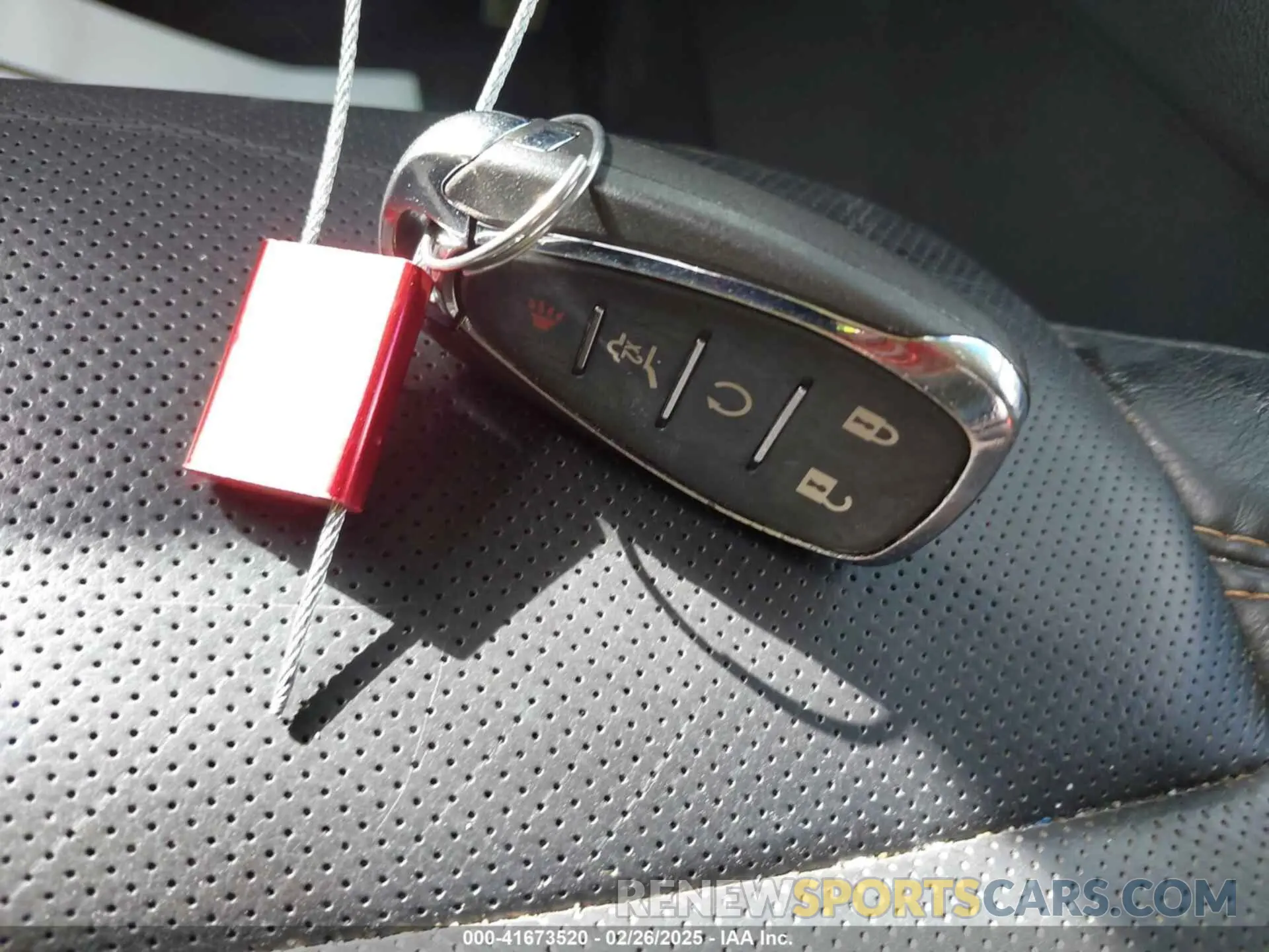 11 Photograph of a damaged car 1GNERKKWXLJ185222 CHEVROLET TRAVERSE 2020