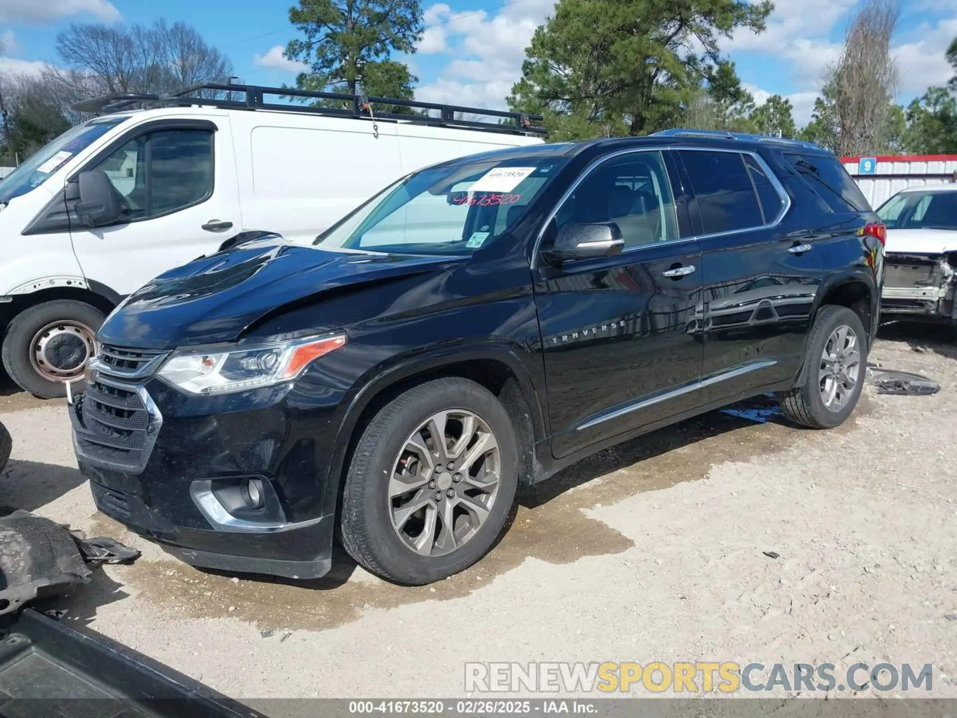 2 Photograph of a damaged car 1GNERKKWXLJ185222 CHEVROLET TRAVERSE 2020