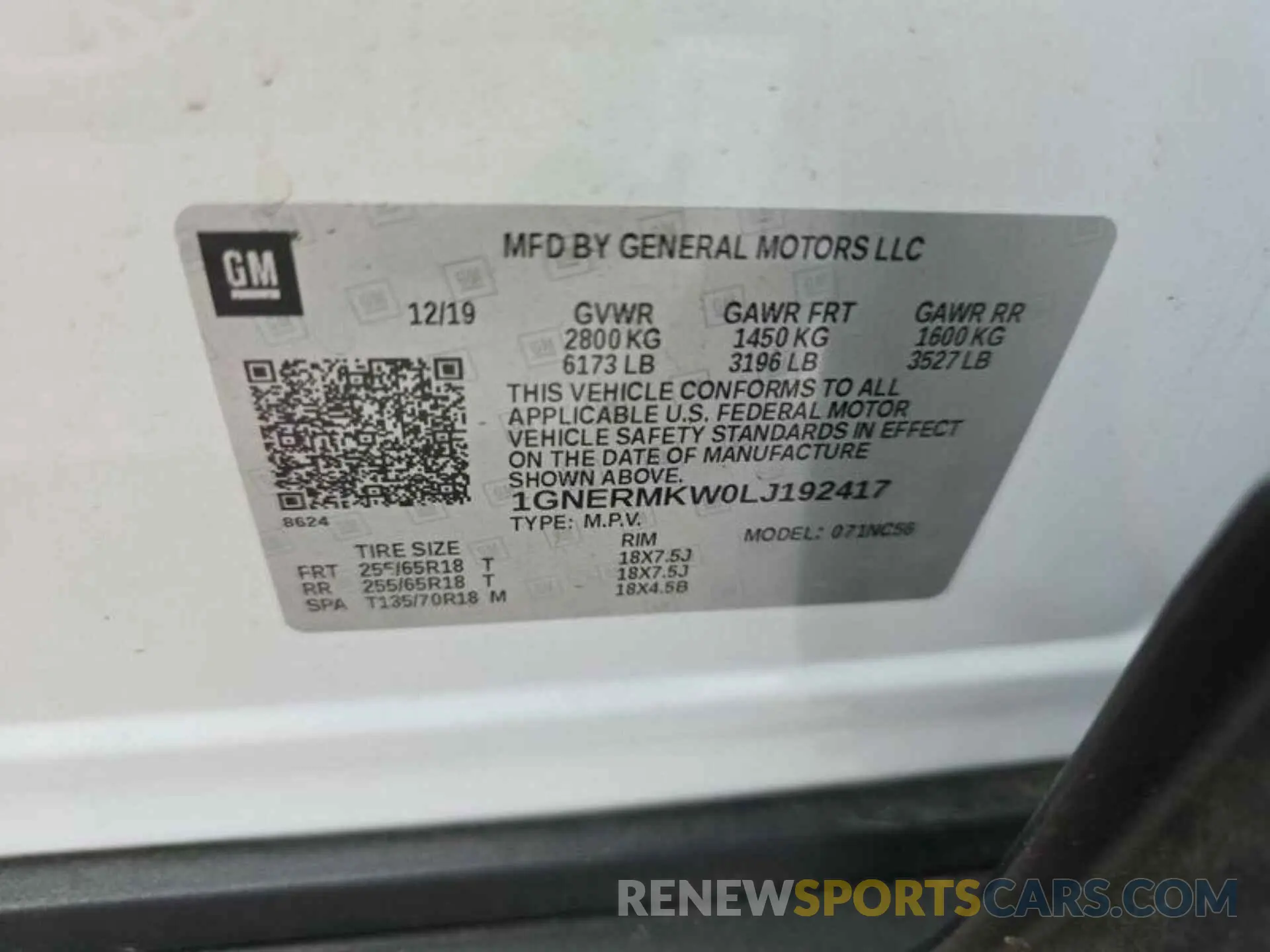 17 Photograph of a damaged car 1GNERMKW0LJ192417 CHEVROLET TRAVERSE 2020