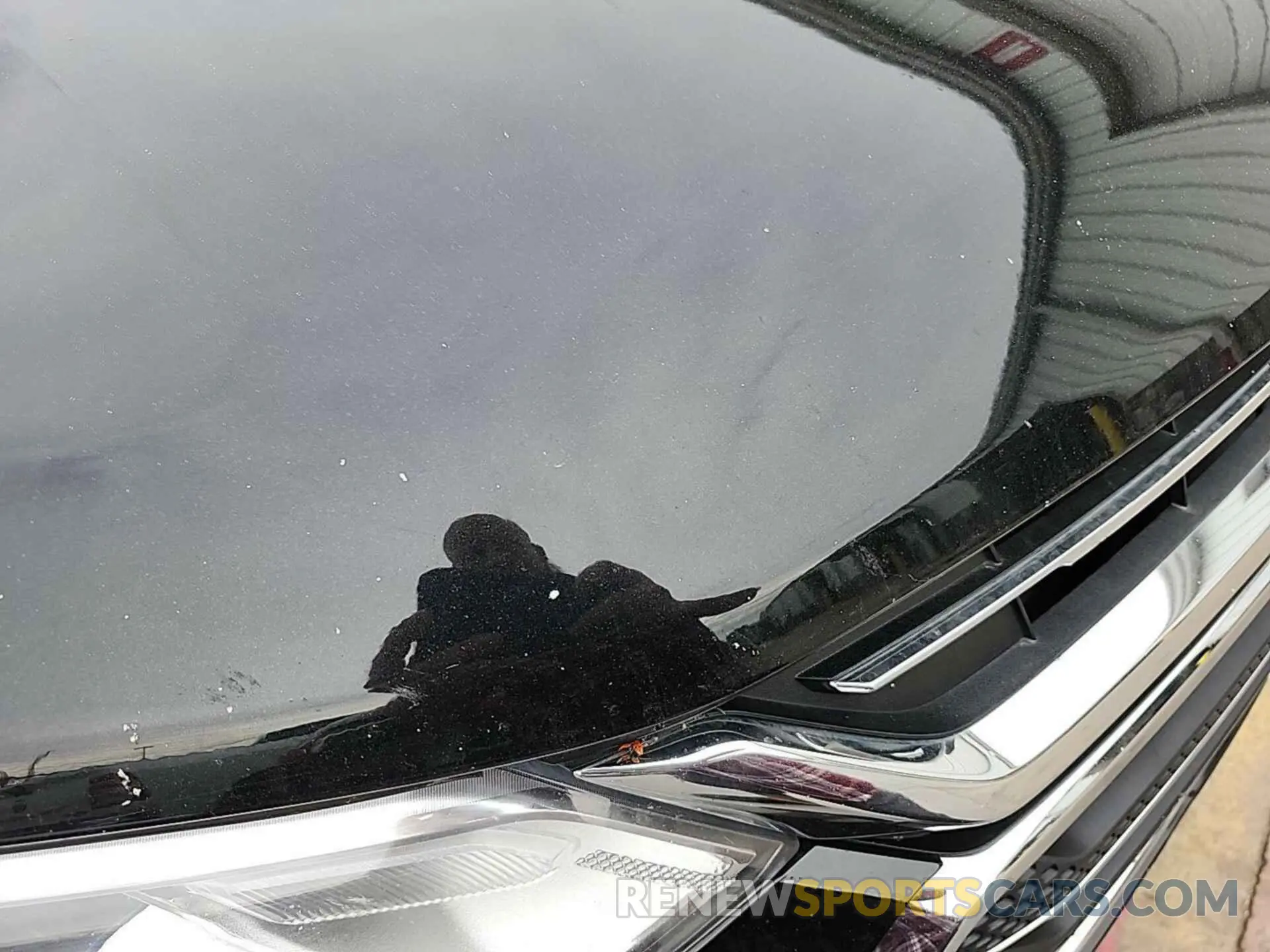 10 Photograph of a damaged car 1GNERMKW0LJ296728 CHEVROLET TRAVERSE 2020