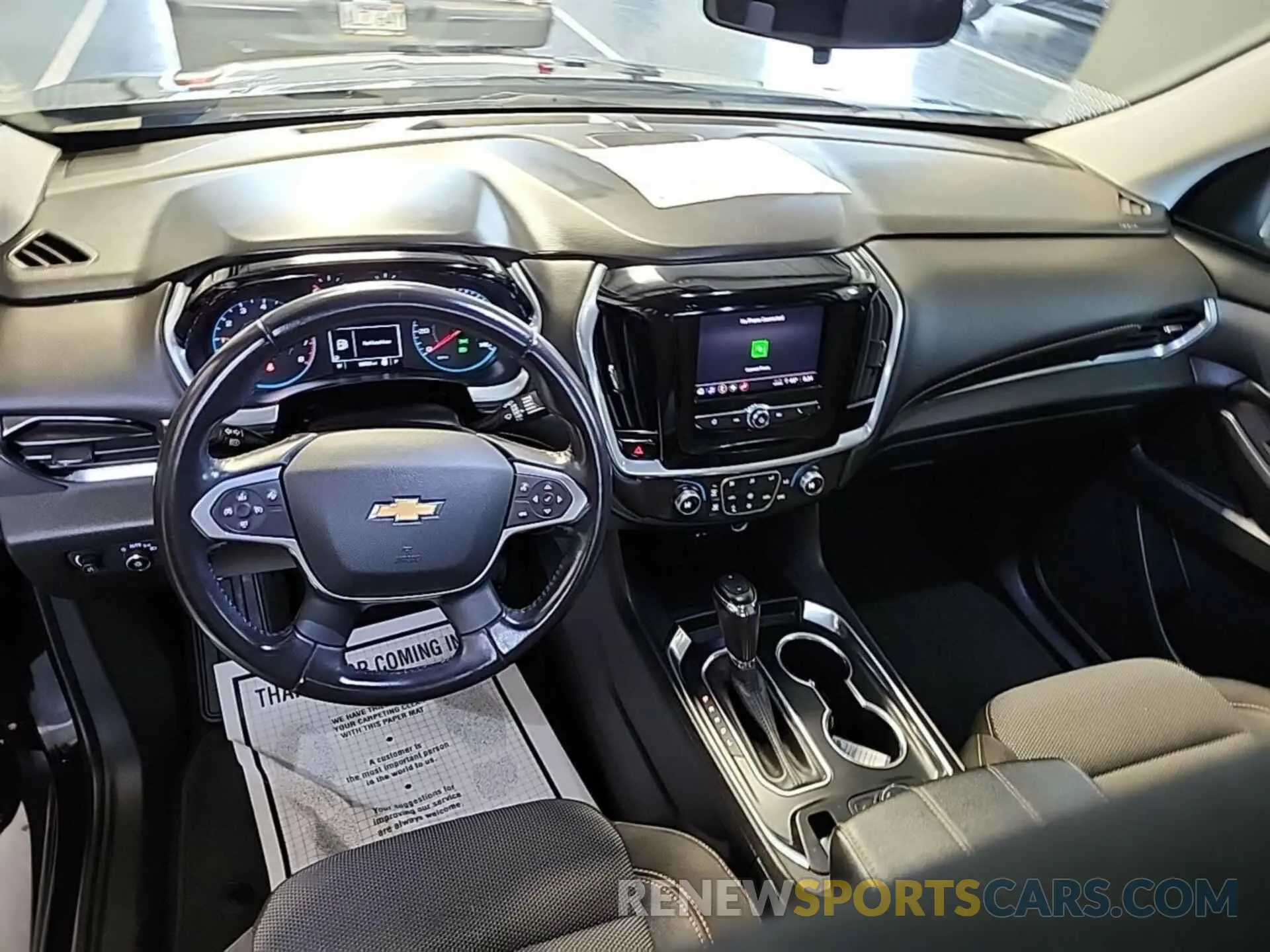 17 Photograph of a damaged car 1GNERMKW0LJ296728 CHEVROLET TRAVERSE 2020