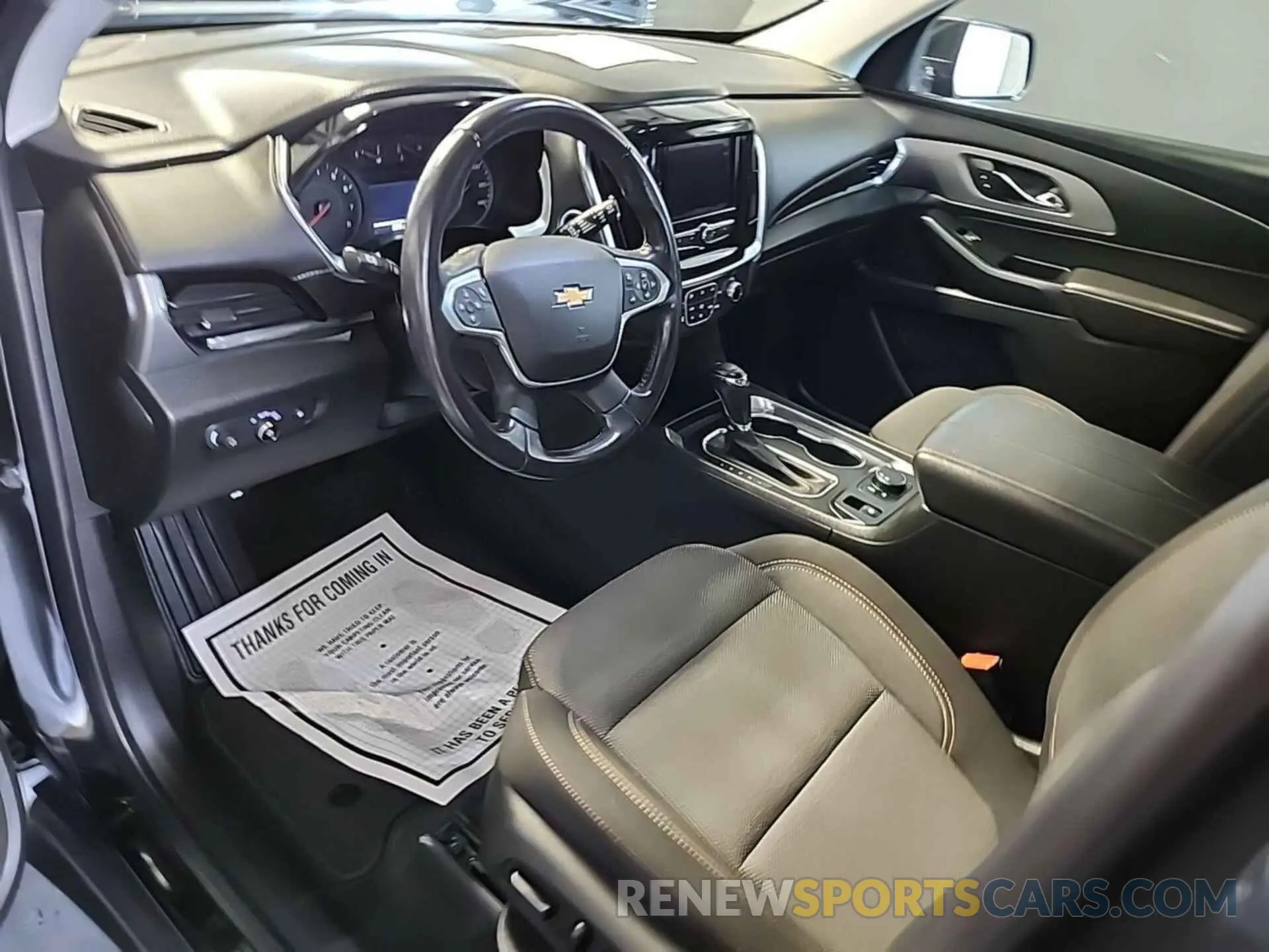4 Photograph of a damaged car 1GNERMKW0LJ296728 CHEVROLET TRAVERSE 2020