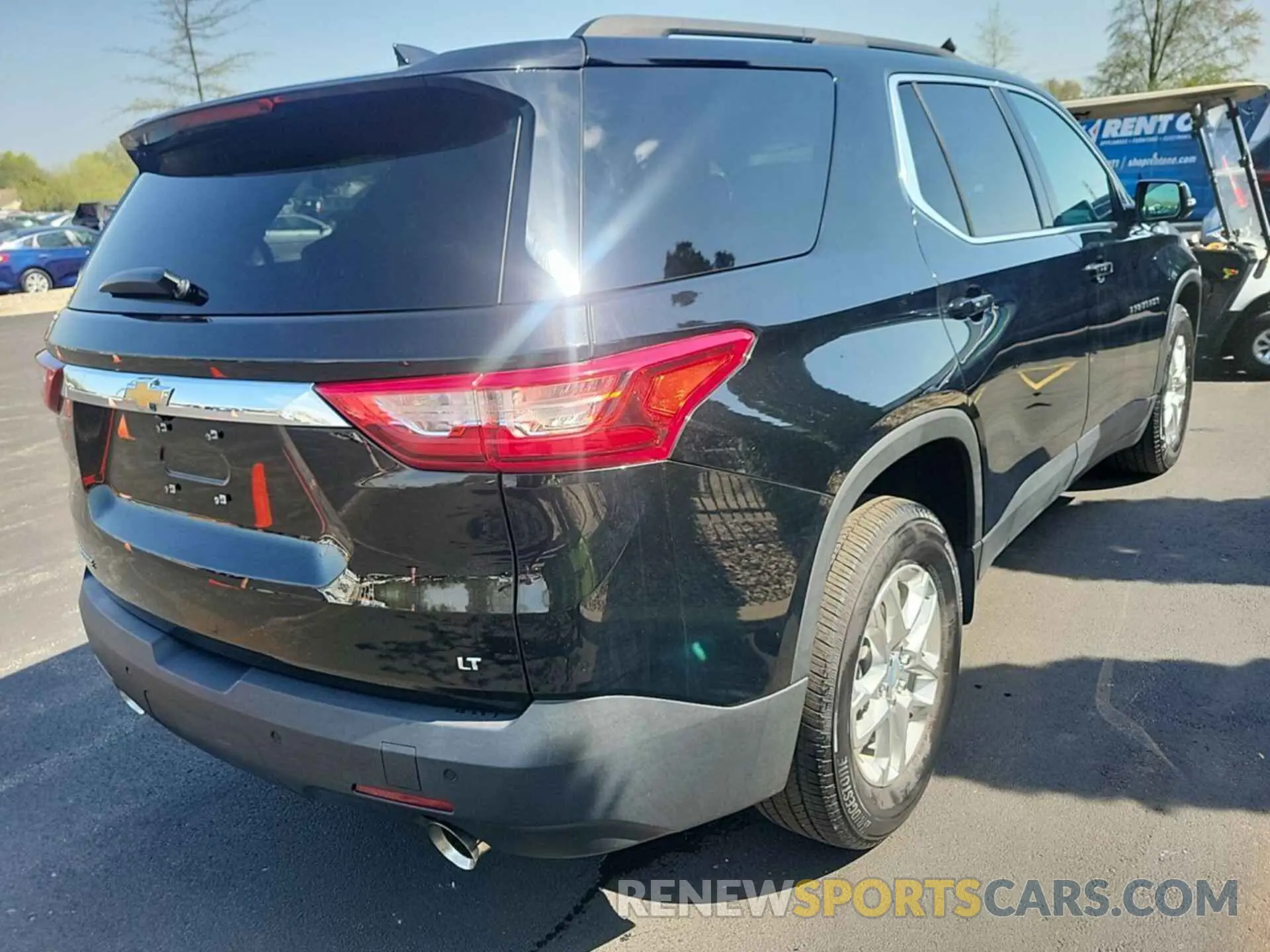 6 Photograph of a damaged car 1GNERMKW6LJ295583 CHEVROLET TRAVERSE 2020