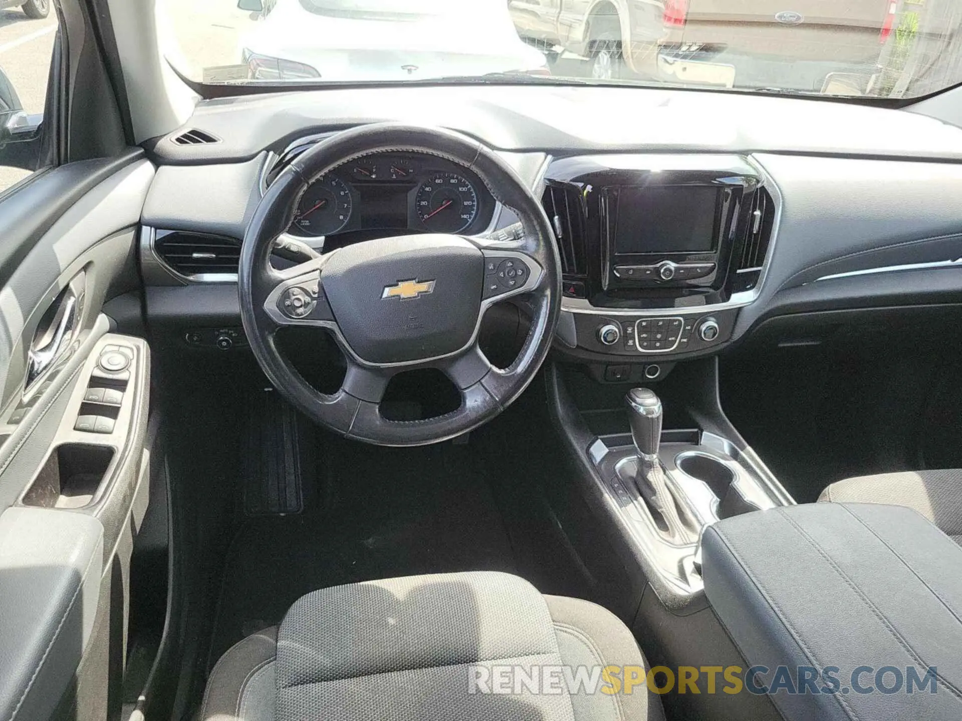 32 Фотография поврежденного автомобиля 1GNERMKW8LJ297402 CHEVROLET TRAVERSE 2020