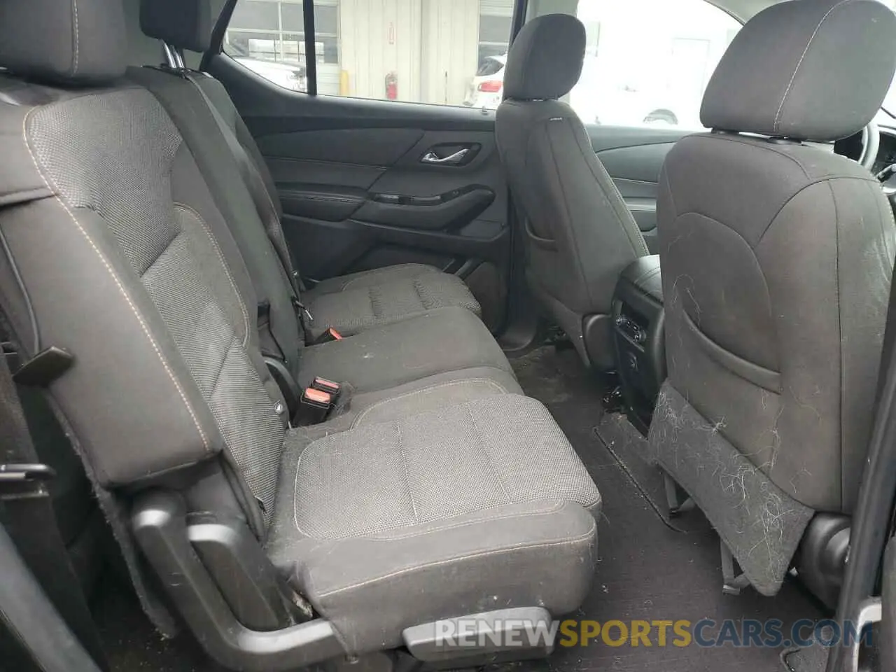 11 Photograph of a damaged car 1GNEVFKW0LJ157691 CHEVROLET TRAVERSE 2020
