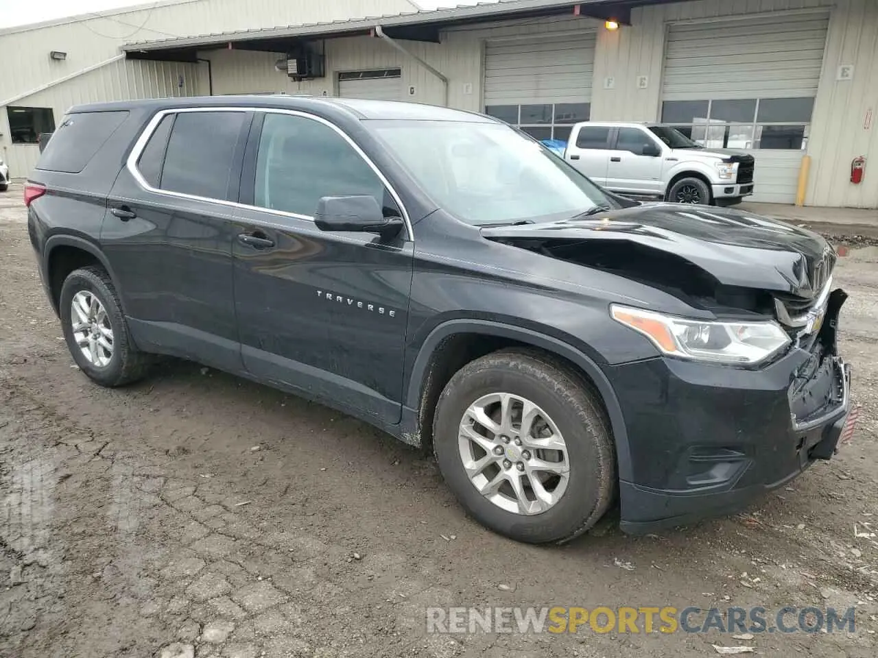 4 Photograph of a damaged car 1GNEVFKW0LJ157691 CHEVROLET TRAVERSE 2020