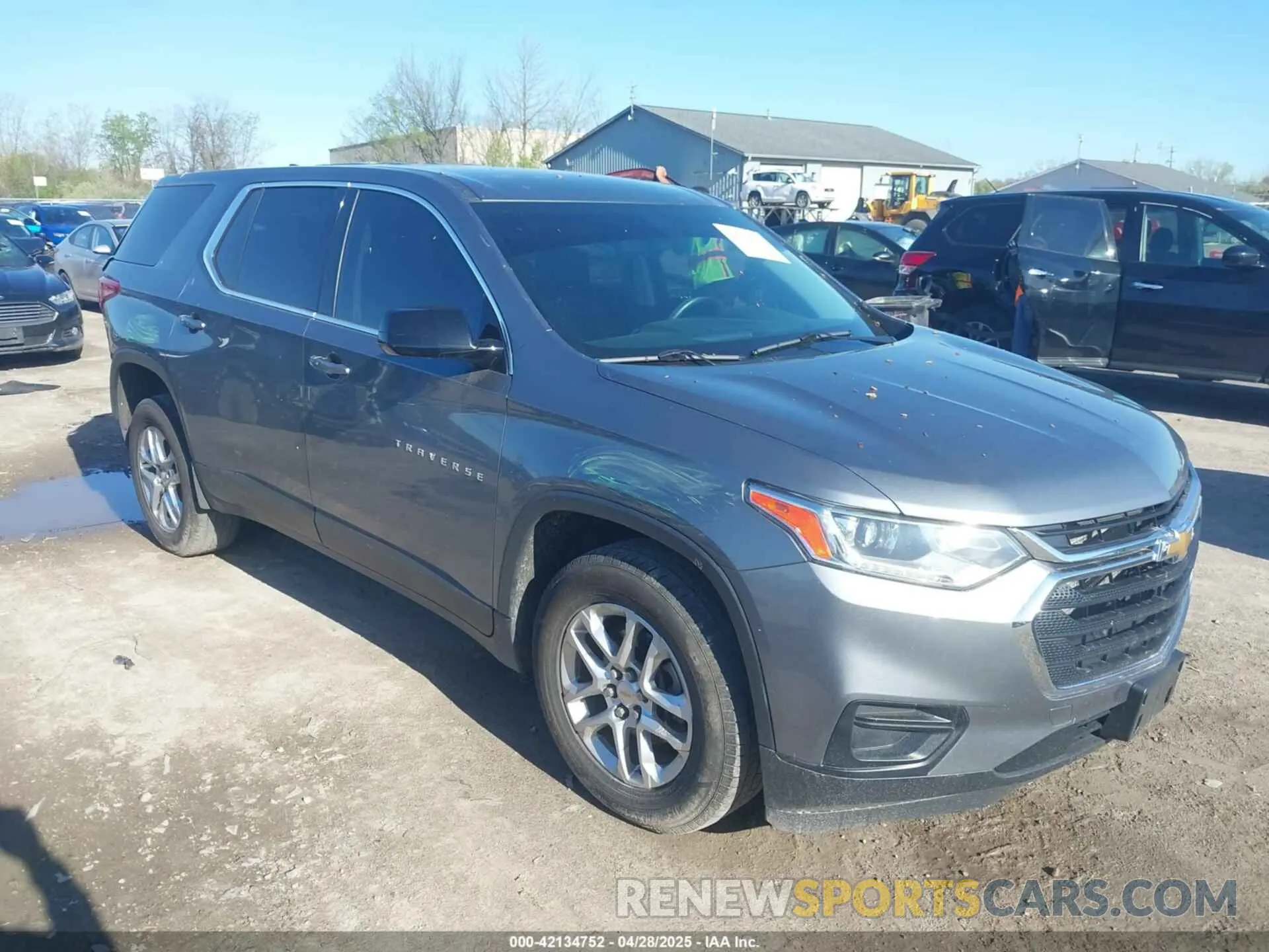 1 Photograph of a damaged car 1GNEVFKW1LJ141810 CHEVROLET TRAVERSE 2020