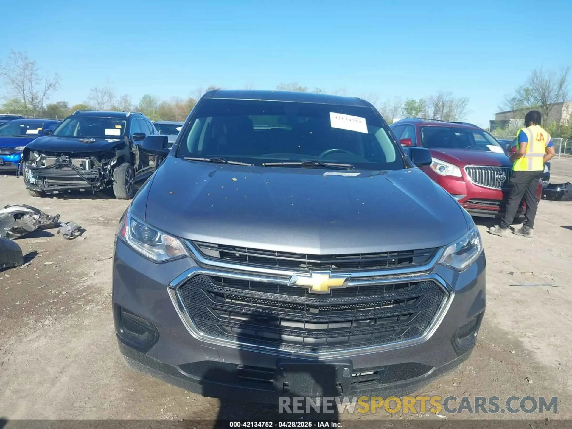 13 Photograph of a damaged car 1GNEVFKW1LJ141810 CHEVROLET TRAVERSE 2020