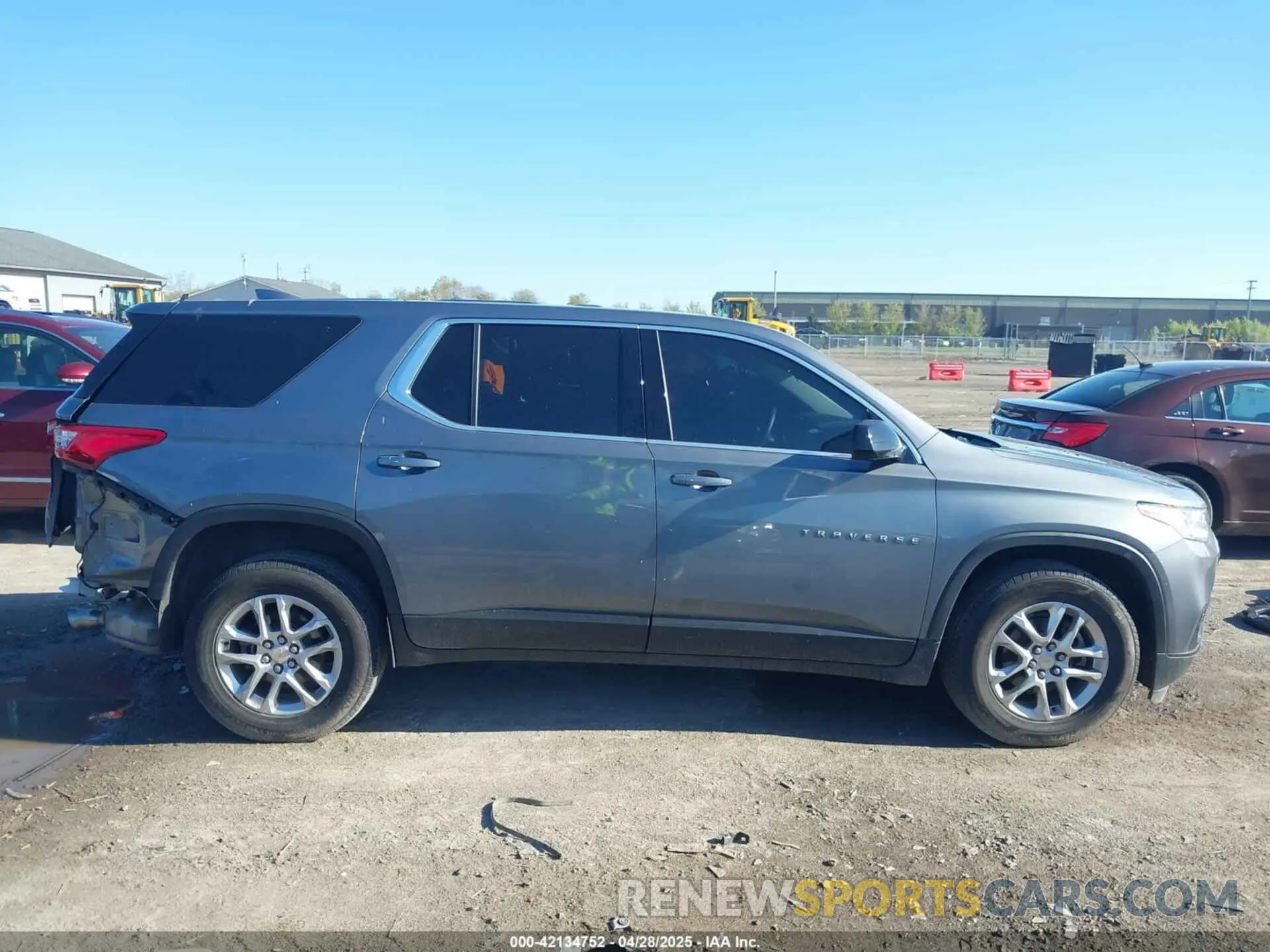 14 Photograph of a damaged car 1GNEVFKW1LJ141810 CHEVROLET TRAVERSE 2020