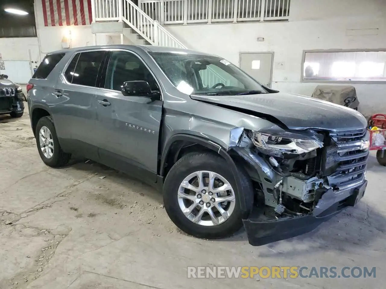 4 Фотография поврежденного автомобиля 1GNEVFKW1LJ261798 CHEVROLET TRAVERSE 2020