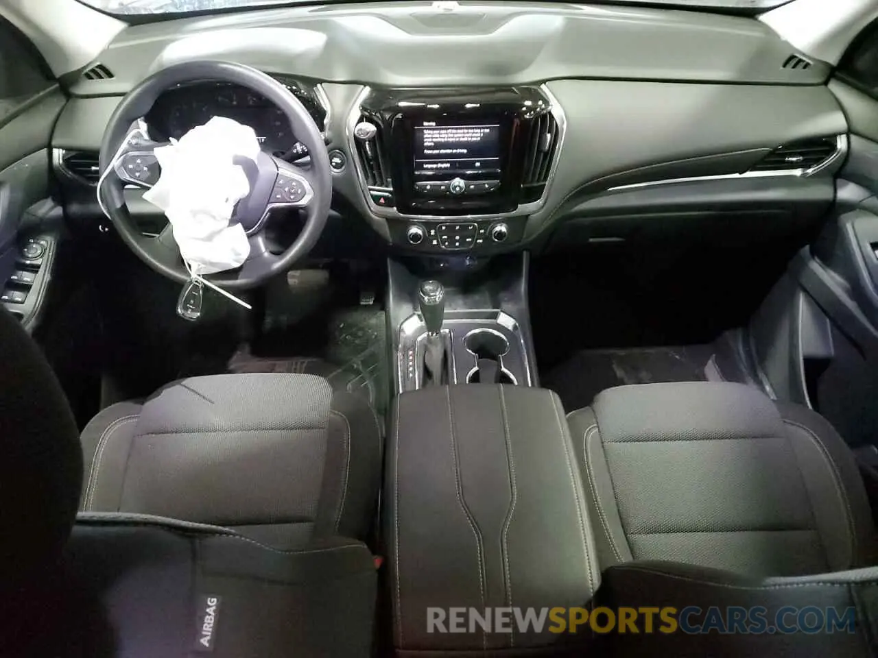 8 Фотография поврежденного автомобиля 1GNEVFKW1LJ261798 CHEVROLET TRAVERSE 2020