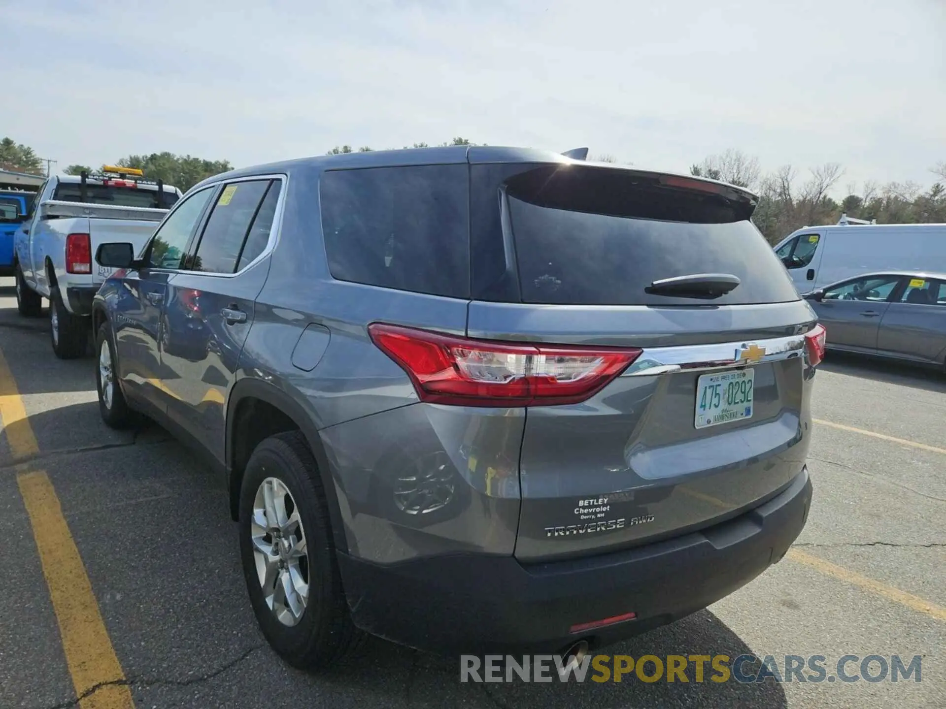 44 Фотография поврежденного автомобиля 1GNEVFKW3LJ274665 CHEVROLET TRAVERSE 2020
