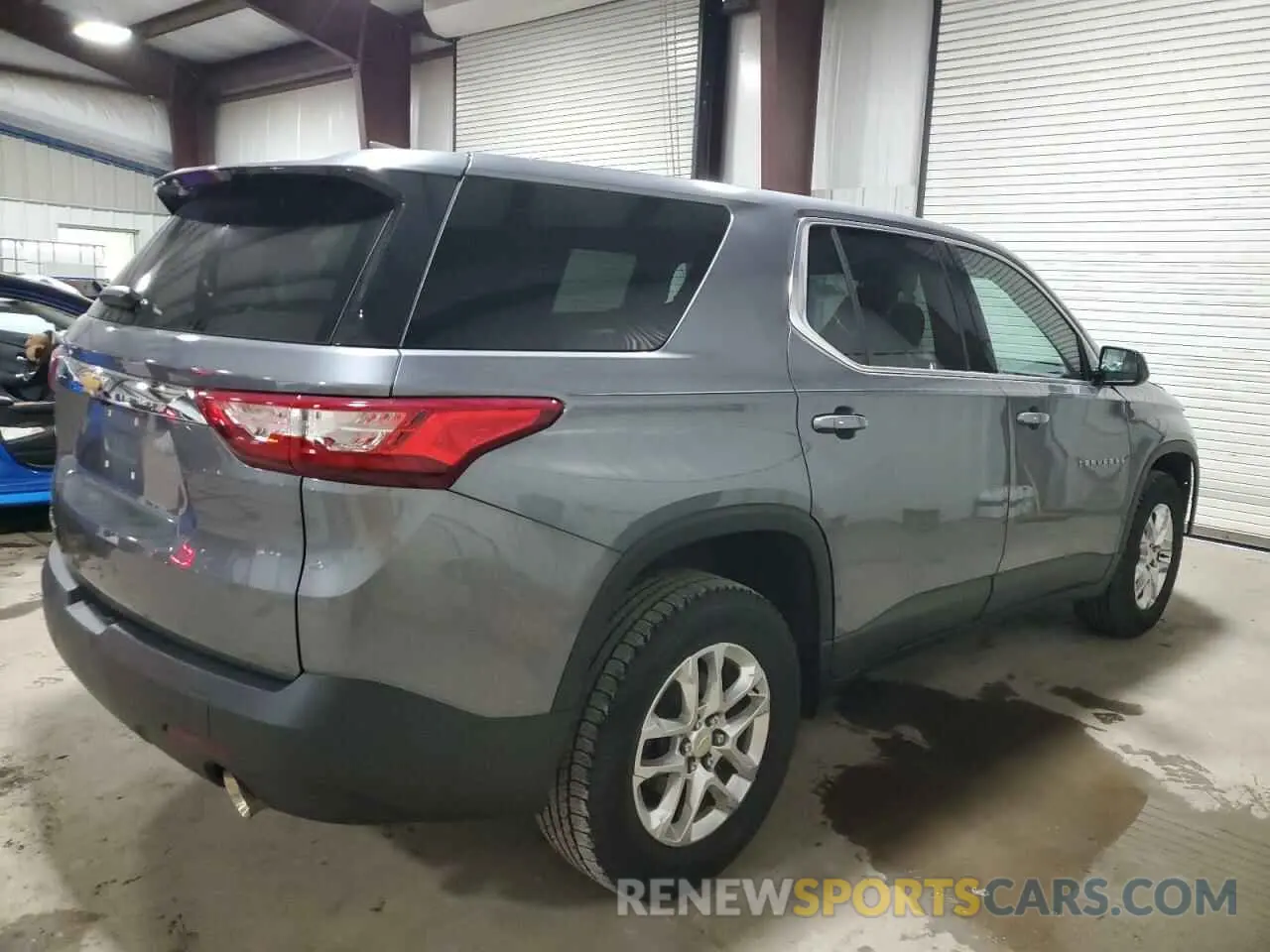 3 Photograph of a damaged car 1GNEVFKW4LJ167902 CHEVROLET TRAVERSE 2020
