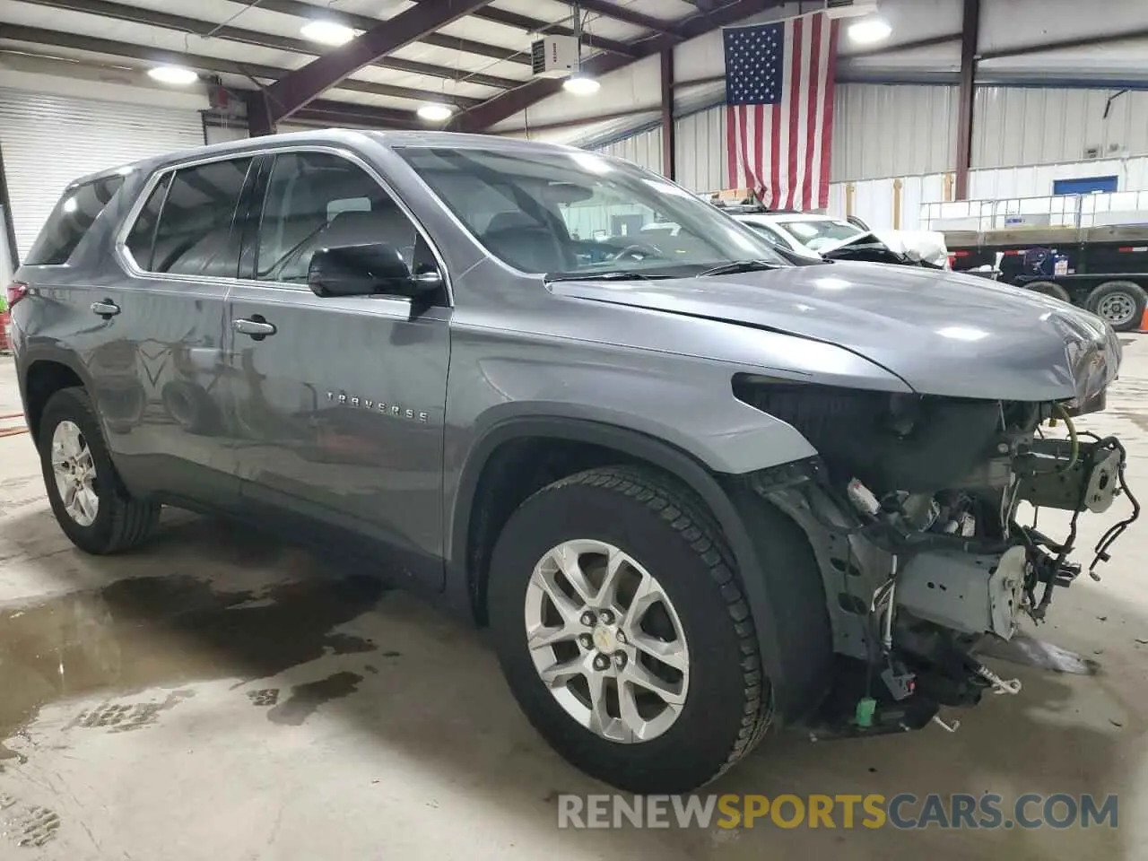 4 Photograph of a damaged car 1GNEVFKW4LJ167902 CHEVROLET TRAVERSE 2020