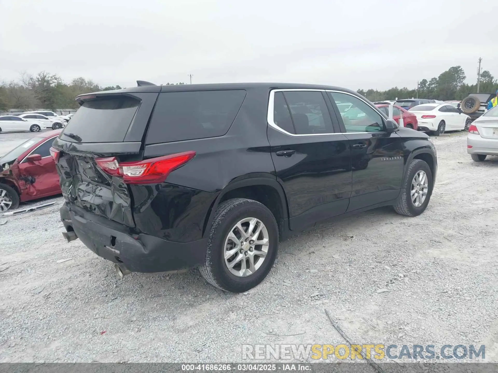 4 Фотография поврежденного автомобиля 1GNEVFKW7LJ114417 CHEVROLET TRAVERSE 2020