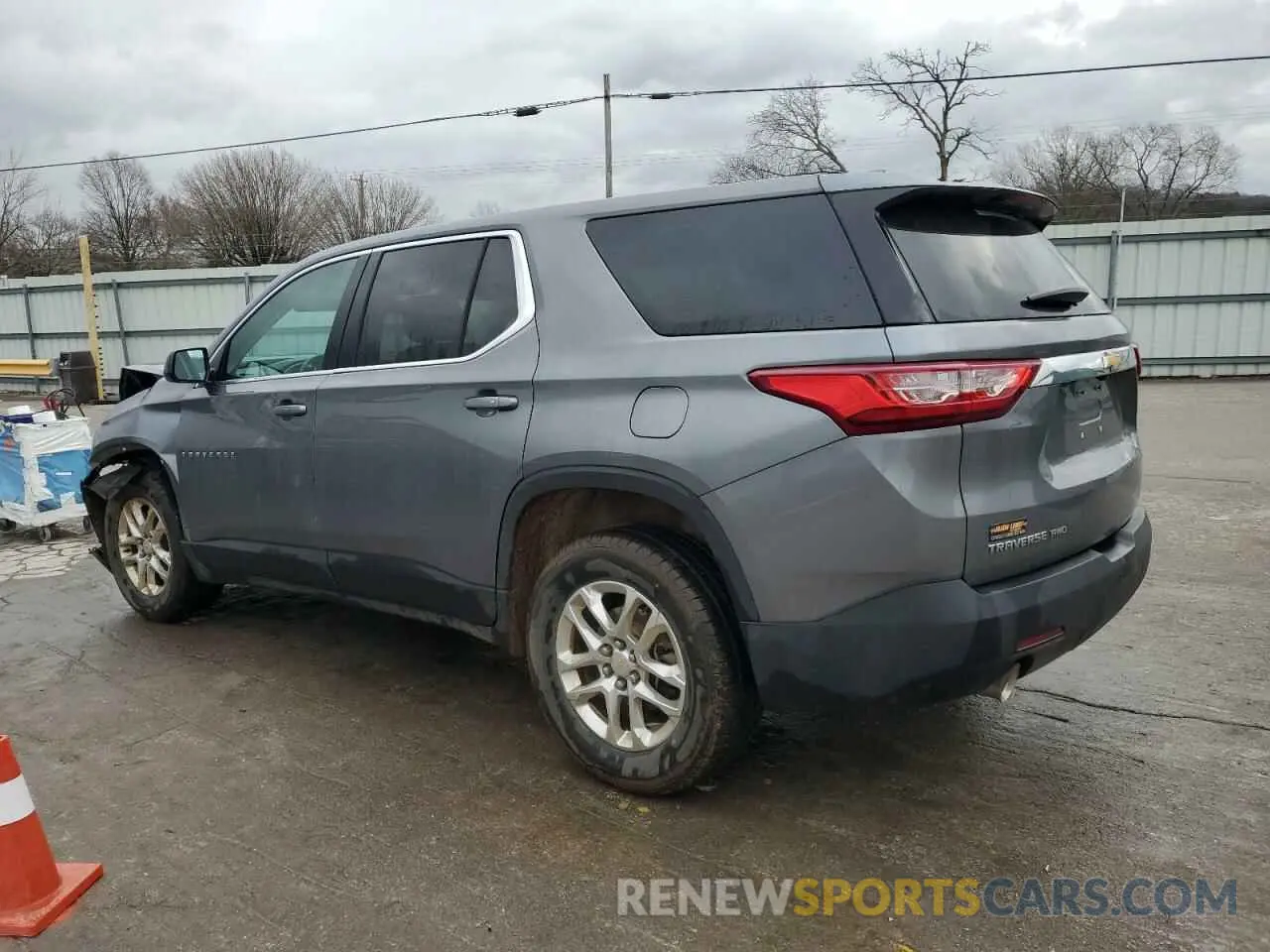 2 Фотография поврежденного автомобиля 1GNEVFKW9LJ207424 CHEVROLET TRAVERSE 2020