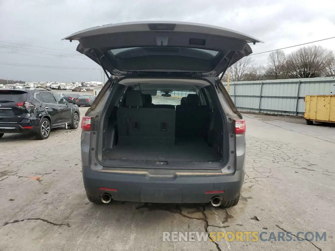 6 Фотография поврежденного автомобиля 1GNEVFKW9LJ207424 CHEVROLET TRAVERSE 2020