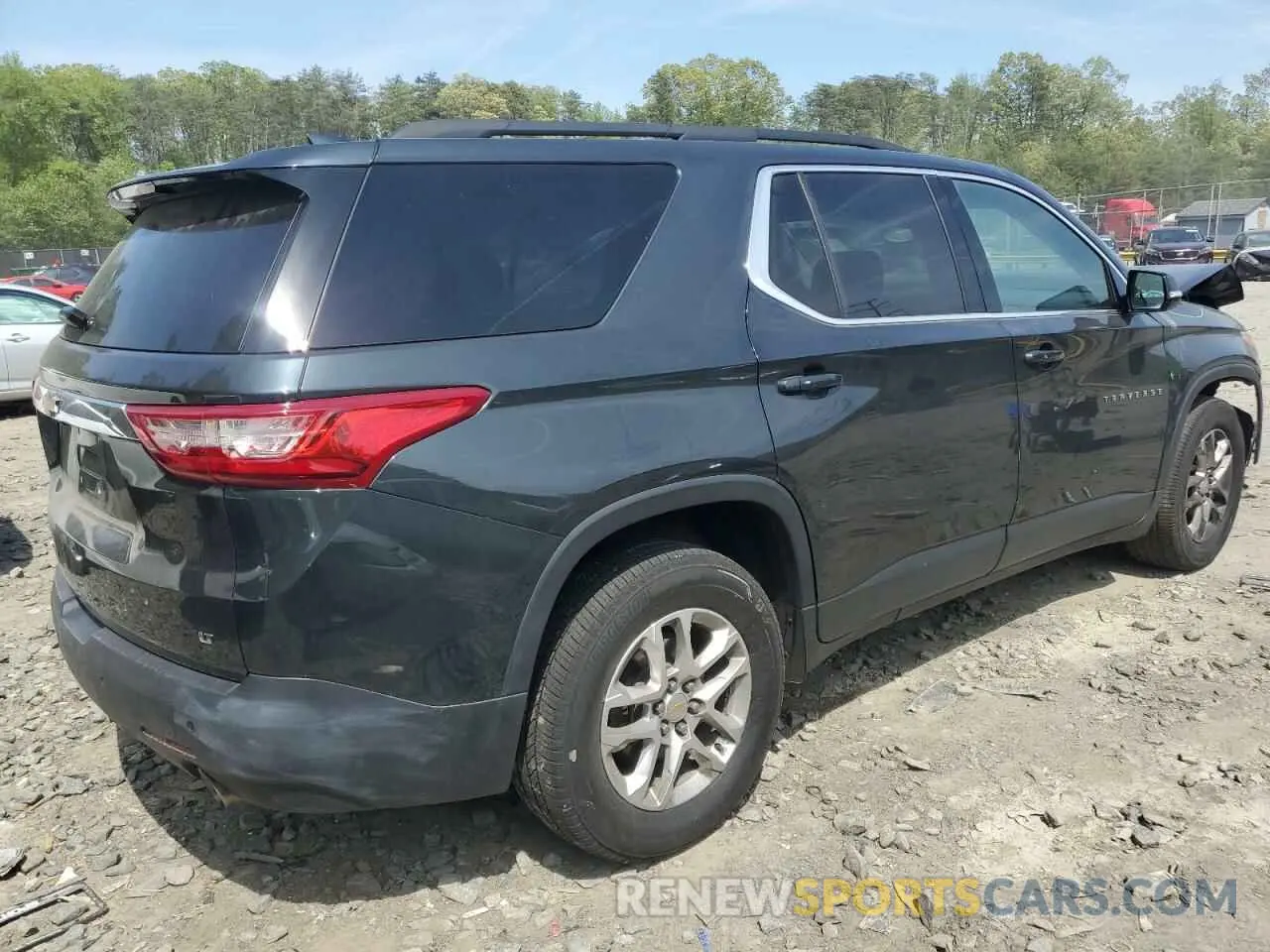 3 Photograph of a damaged car 1GNEVGKW0LJ100638 CHEVROLET TRAVERSE 2020