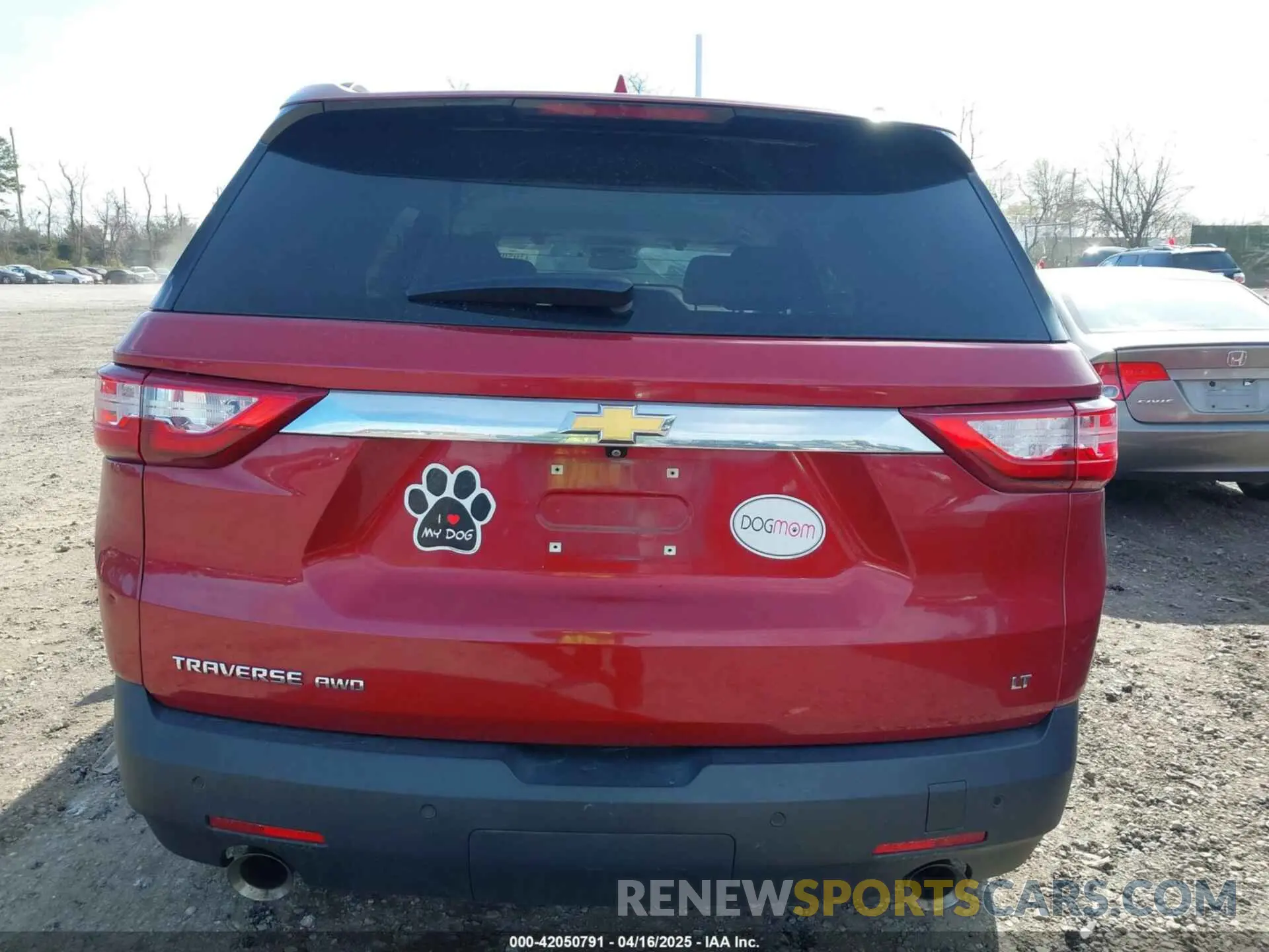 17 Фотография поврежденного автомобиля 1GNEVGKW0LJ156045 CHEVROLET TRAVERSE 2020