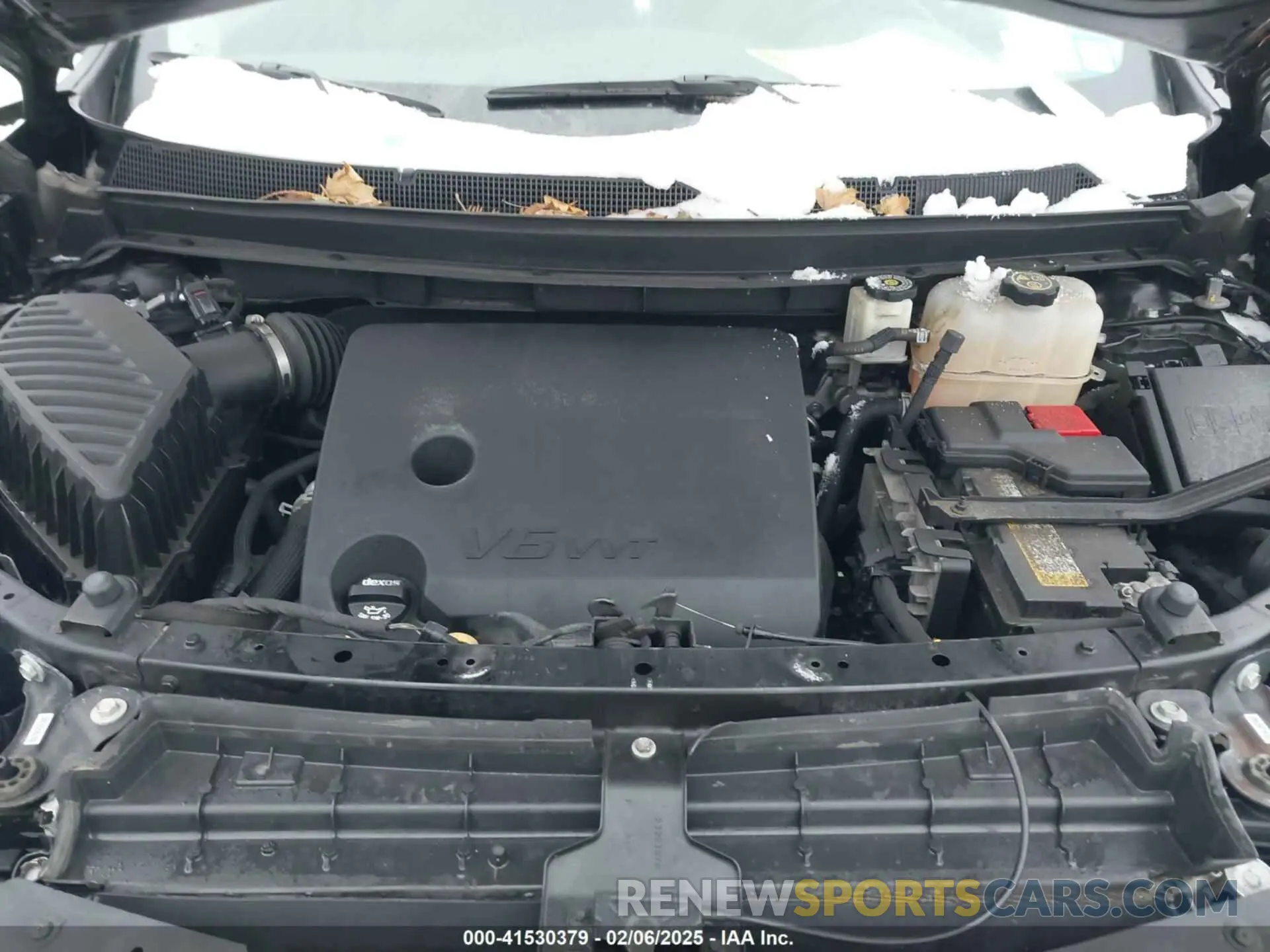 10 Photograph of a damaged car 1GNEVGKW0LJ177896 CHEVROLET TRAVERSE 2020