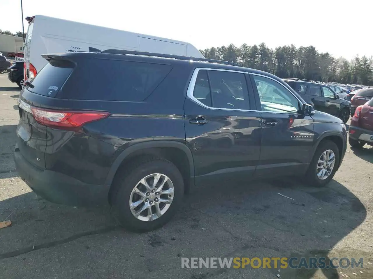 3 Photograph of a damaged car 1GNEVGKW0LJ281837 CHEVROLET TRAVERSE 2020