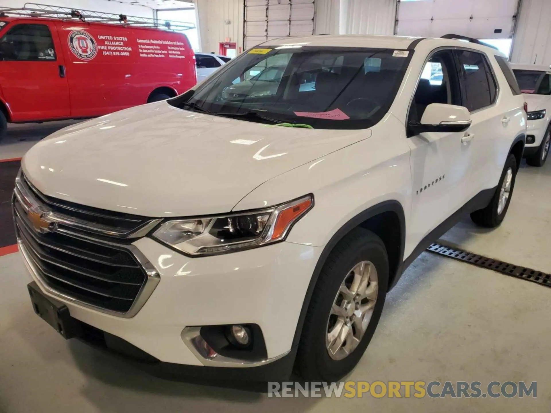 11 Photograph of a damaged car 1GNEVGKW2LJ169878 CHEVROLET TRAVERSE 2020
