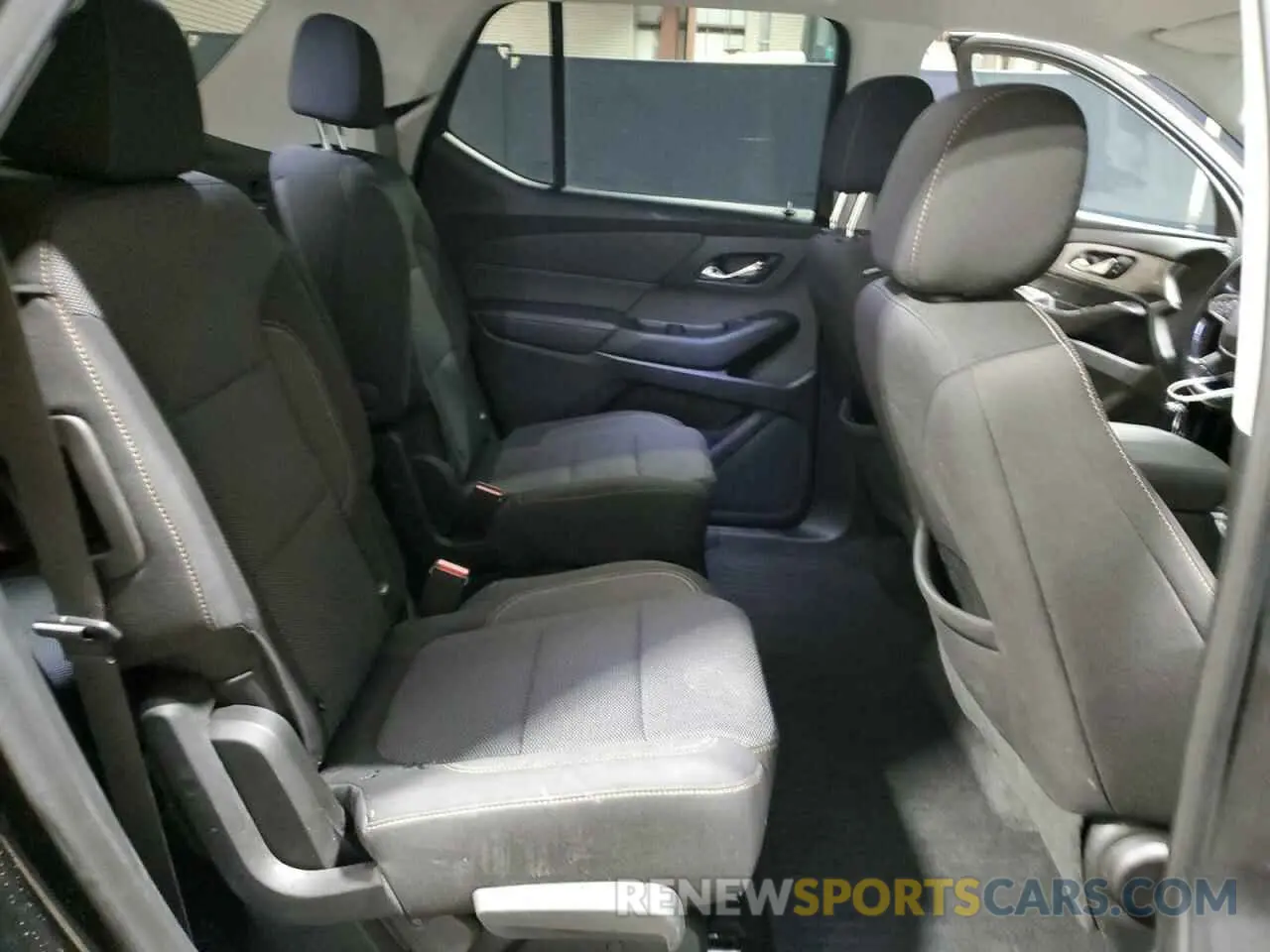 11 Фотография поврежденного автомобиля 1GNEVGKW4LJ253460 CHEVROLET TRAVERSE 2020