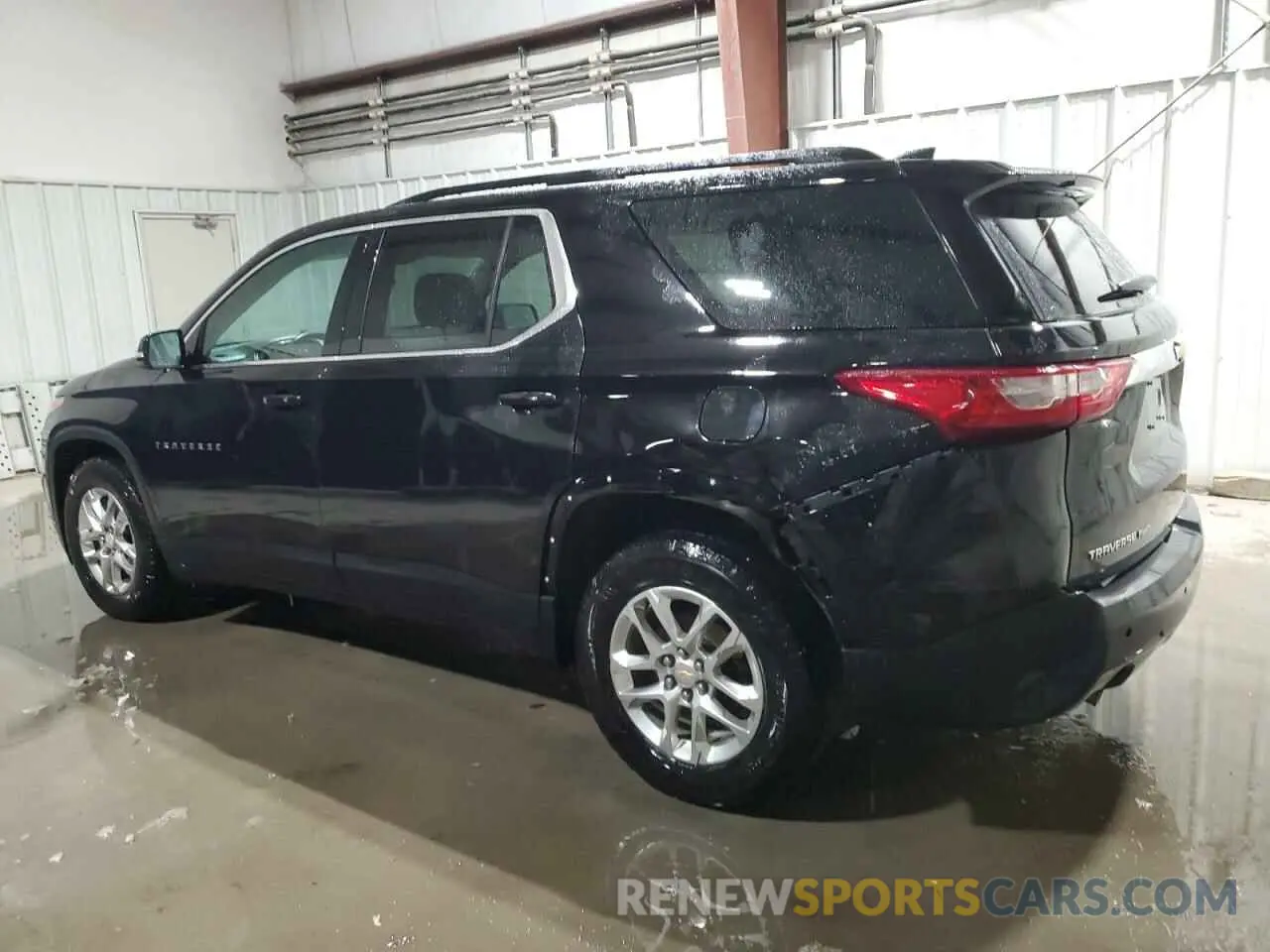 2 Фотография поврежденного автомобиля 1GNEVGKW4LJ253460 CHEVROLET TRAVERSE 2020