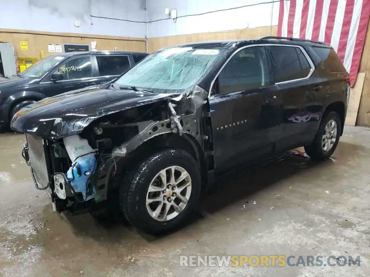 1 Photograph of a damaged car 1GNEVGKW6LJ182794 CHEVROLET TRAVERSE 2020