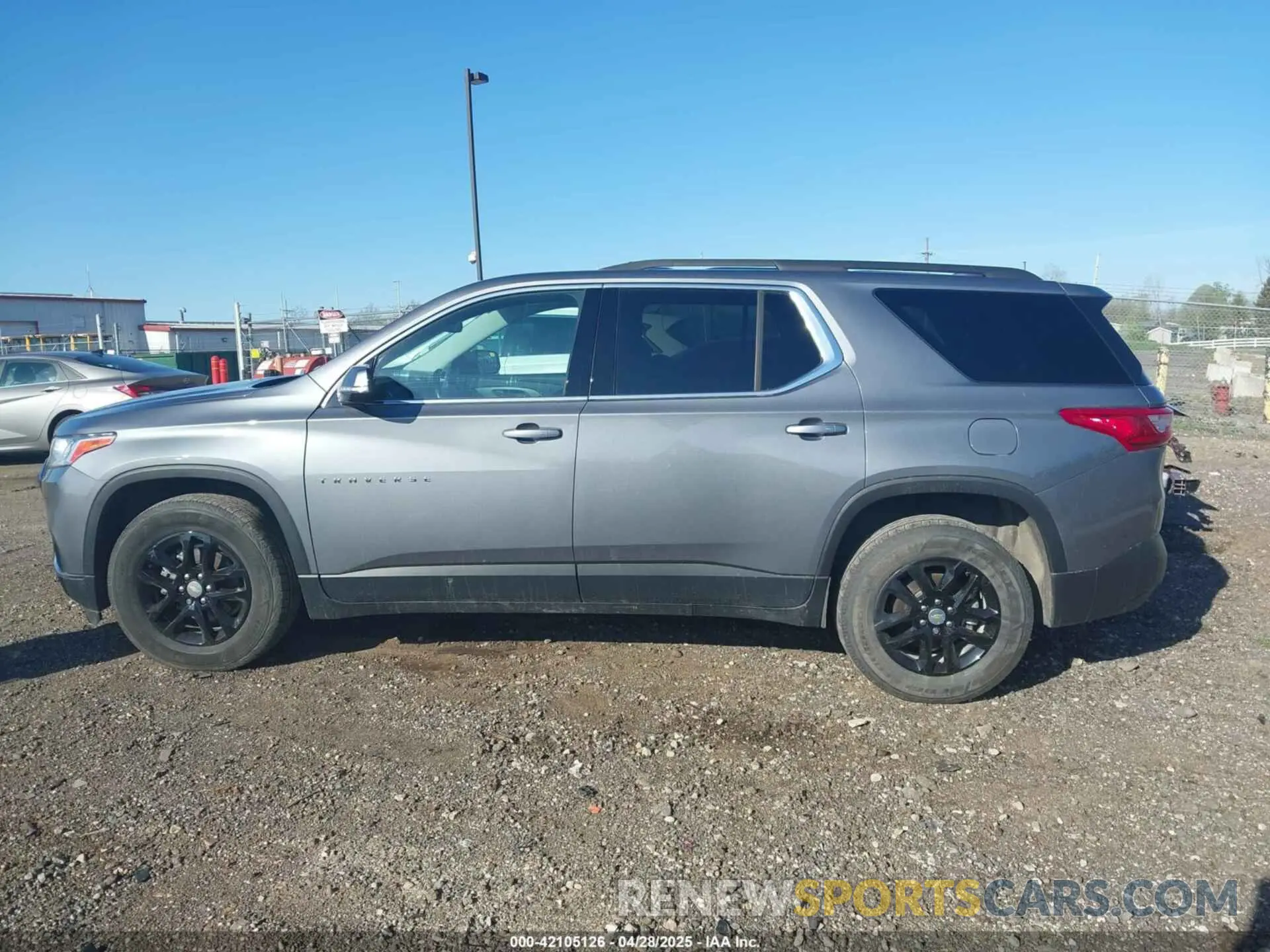 14 Photograph of a damaged car 1GNEVGKW6LJ320821 CHEVROLET TRAVERSE 2020
