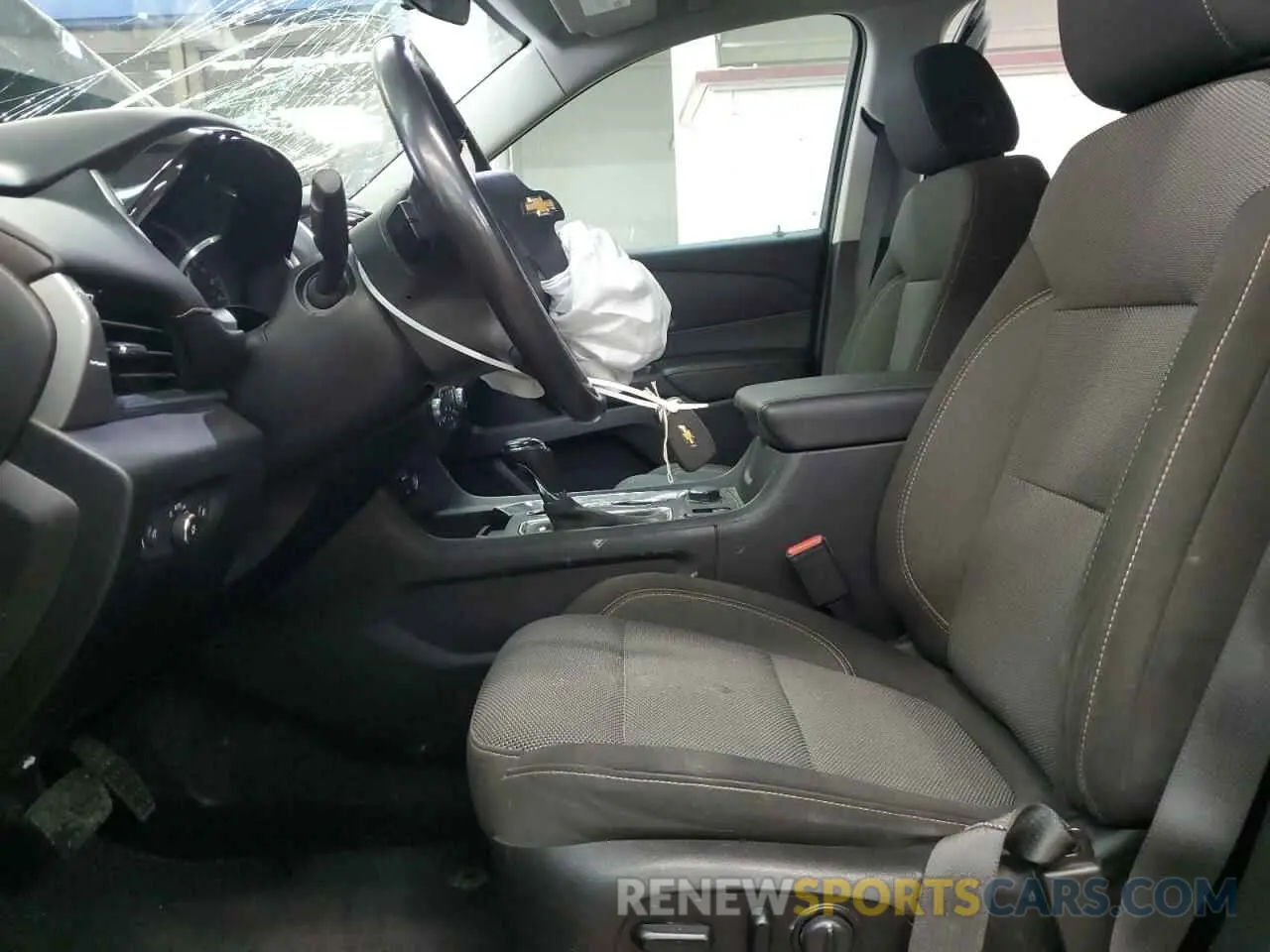 7 Фотография поврежденного автомобиля 1GNEVGKW8LJ176334 CHEVROLET TRAVERSE 2020