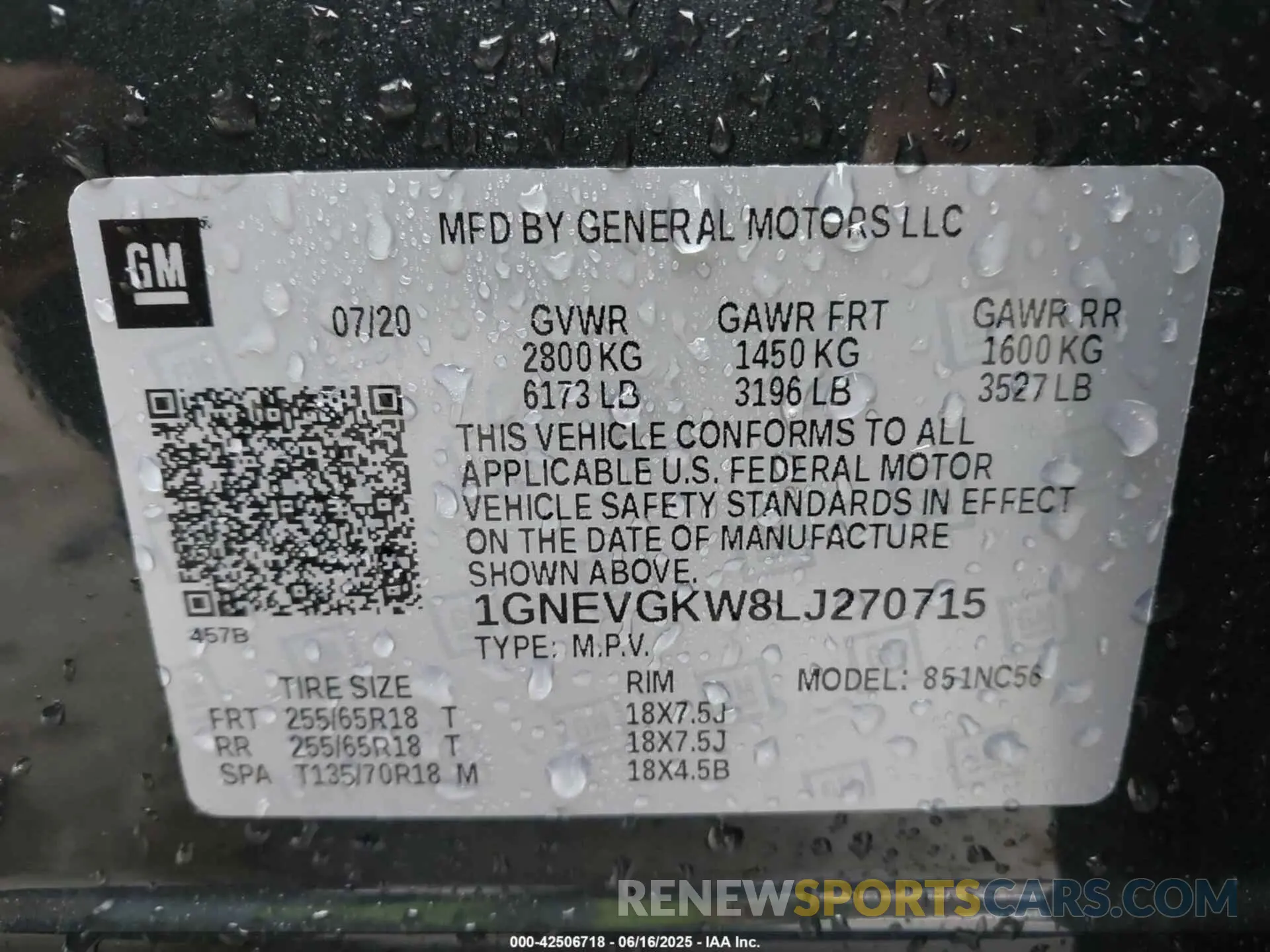 9 Photograph of a damaged car 1GNEVGKW8LJ270715 CHEVROLET TRAVERSE 2020