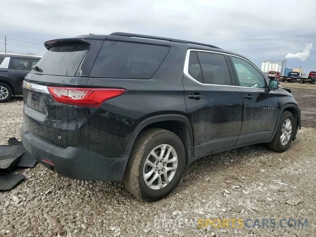 3 Photograph of a damaged car 1GNEVGKWXLJ172205 CHEVROLET TRAVERSE 2020