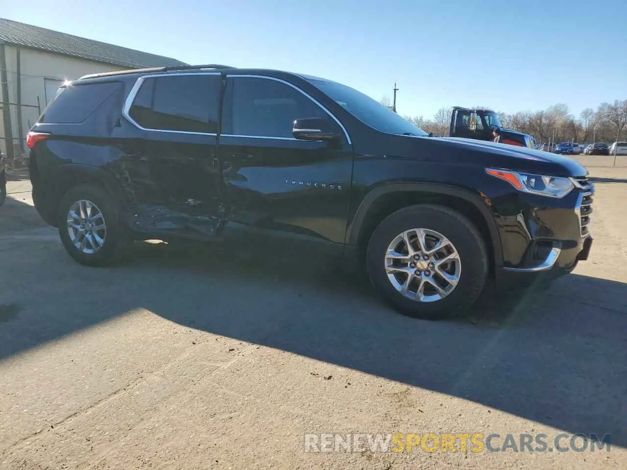 4 Фотография поврежденного автомобиля 1GNEVGKWXLJ313838 CHEVROLET TRAVERSE 2020