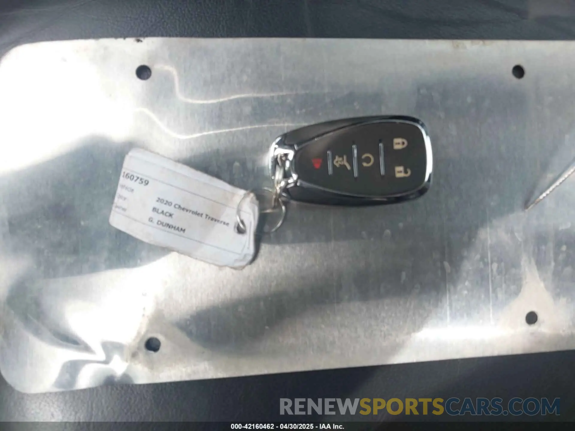 11 Фотография поврежденного автомобиля 1GNEVHKW1LJ215299 CHEVROLET TRAVERSE 2020