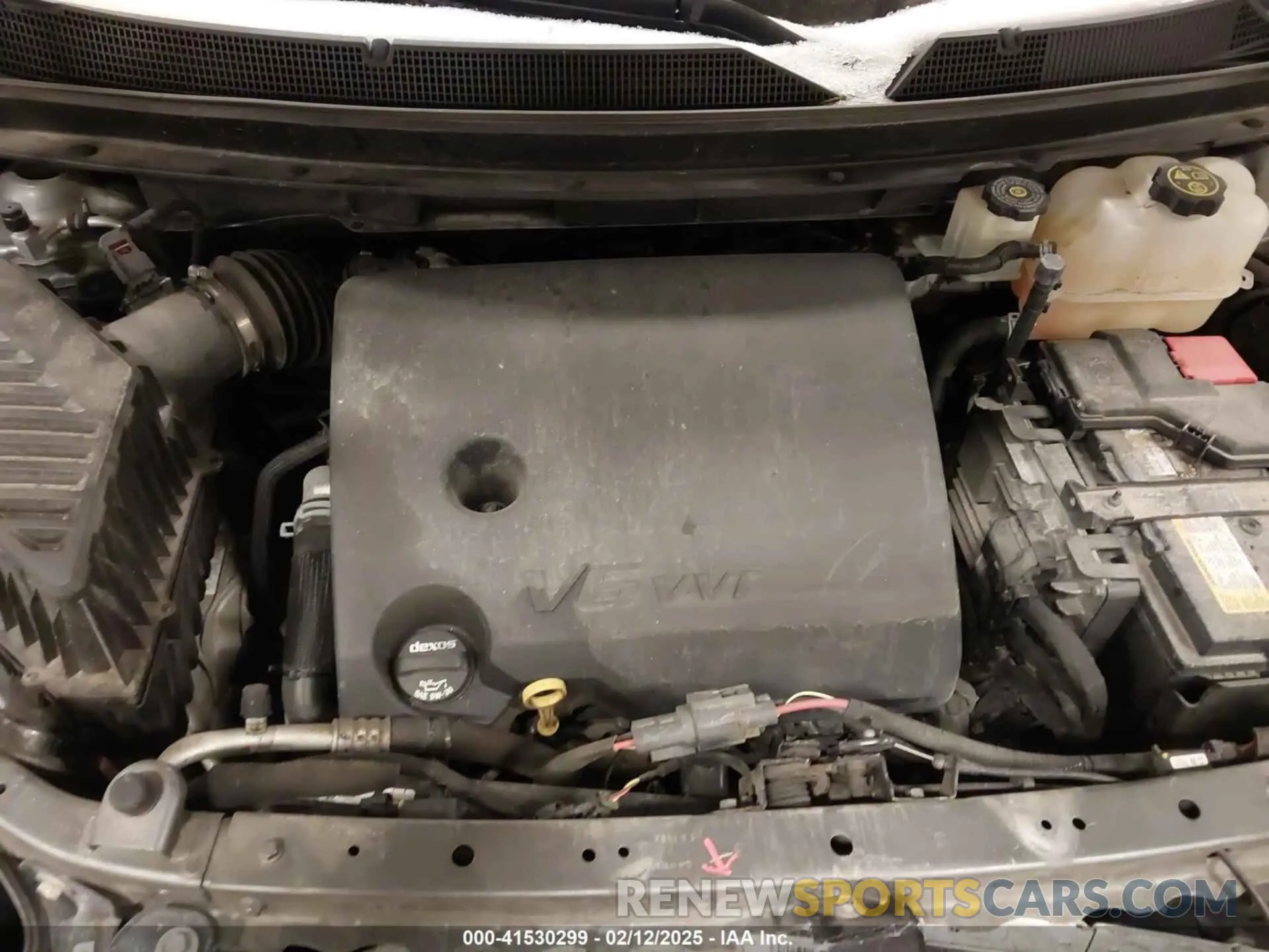 10 Photograph of a damaged car 1GNEVHKW2LJ133629 CHEVROLET TRAVERSE 2020