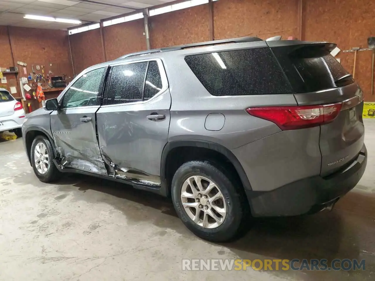 2 Photograph of a damaged car 1GNEVHKW2LJ214730 CHEVROLET TRAVERSE 2020
