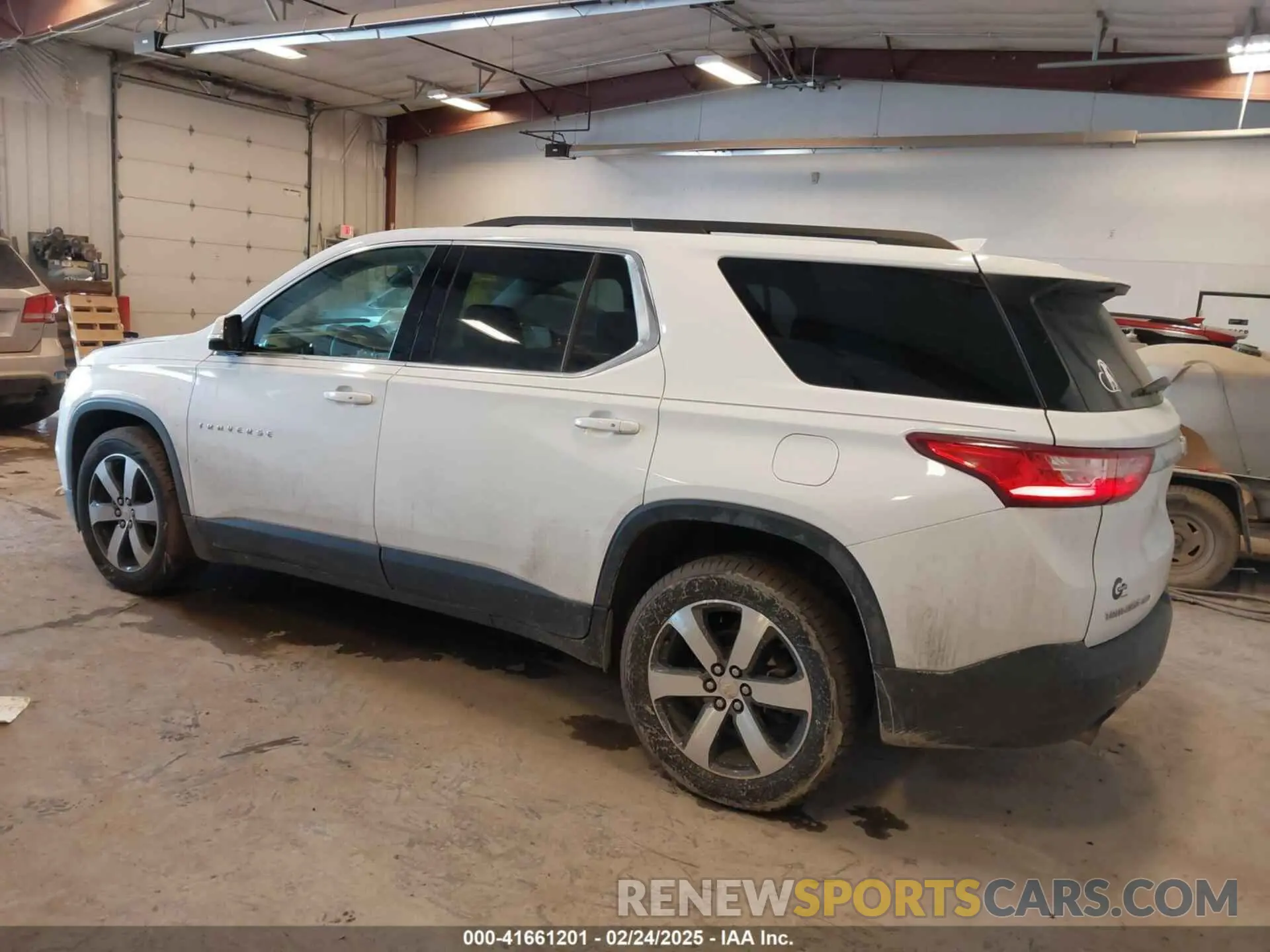 3 Фотография поврежденного автомобиля 1GNEVHKW4LJ101782 CHEVROLET TRAVERSE 2020
