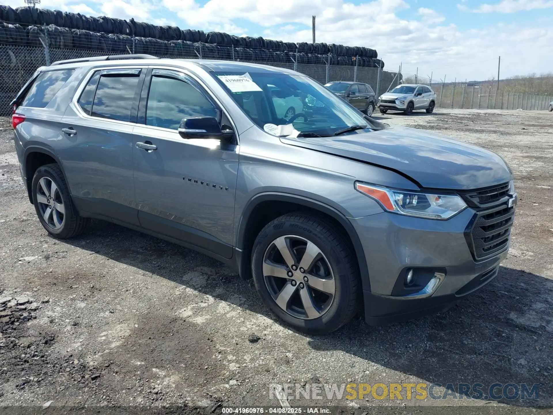 1 Photograph of a damaged car 1GNEVHKW4LJ252184 CHEVROLET TRAVERSE 2020