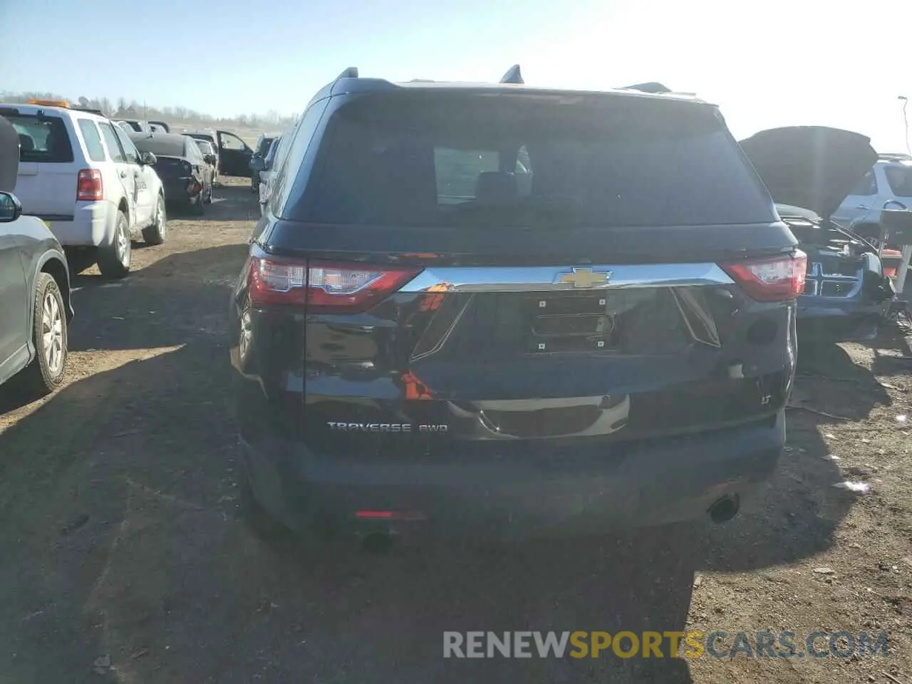 6 Фотография поврежденного автомобиля 1GNEVHKW5LJ176250 CHEVROLET TRAVERSE 2020