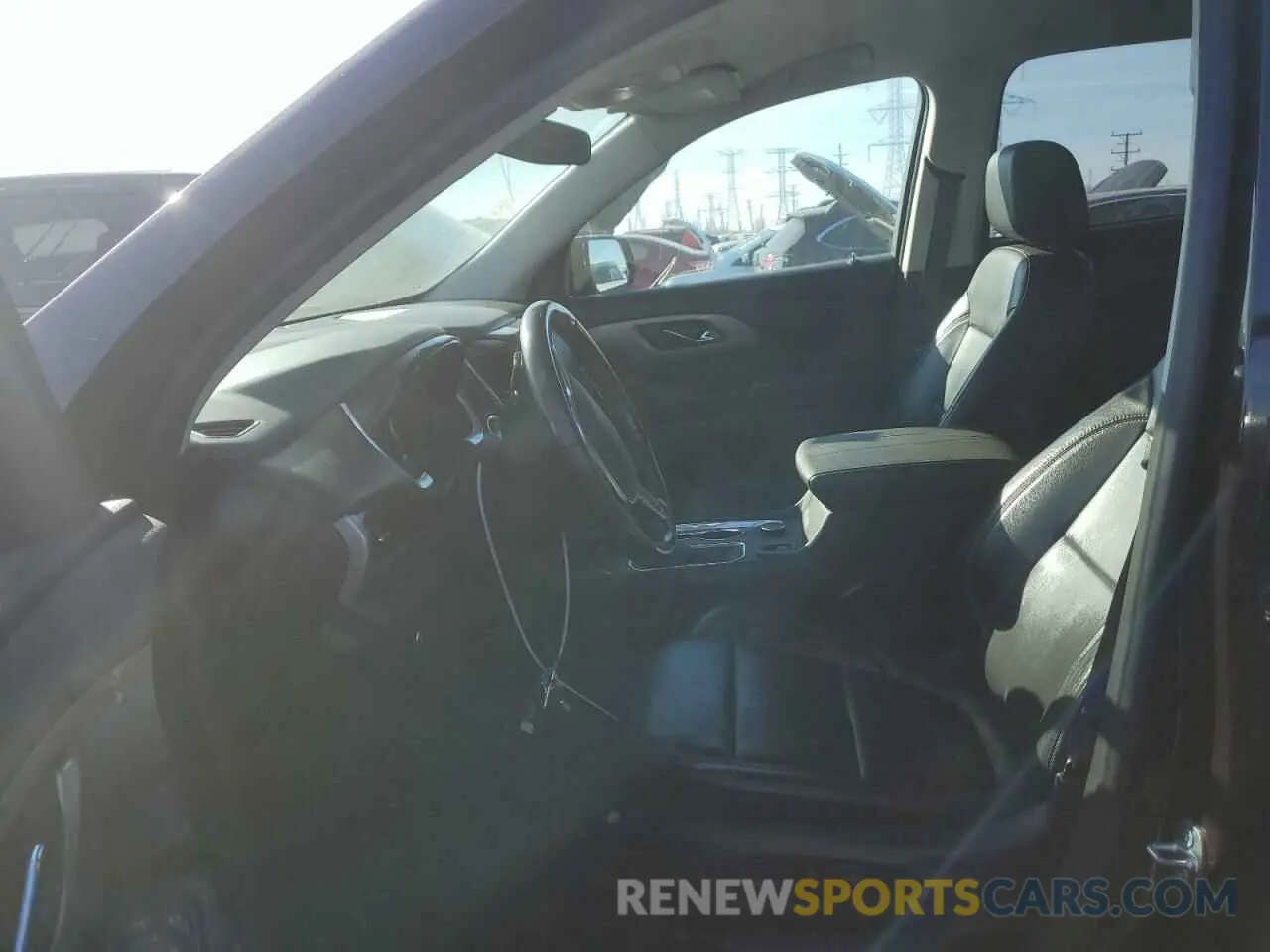 7 Фотография поврежденного автомобиля 1GNEVHKW5LJ176250 CHEVROLET TRAVERSE 2020