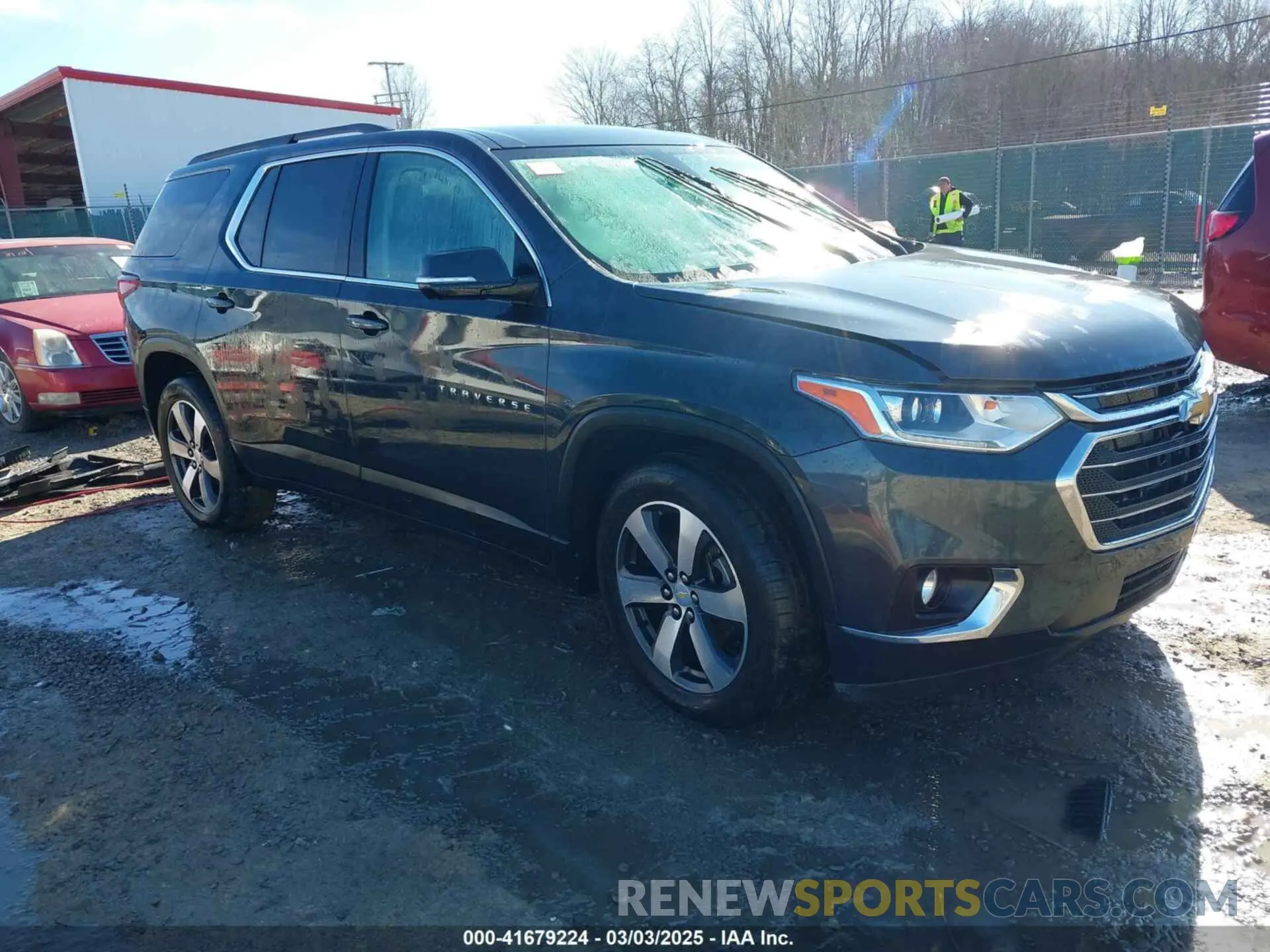 1 Photograph of a damaged car 1GNEVHKW5LJ181500 CHEVROLET TRAVERSE 2020
