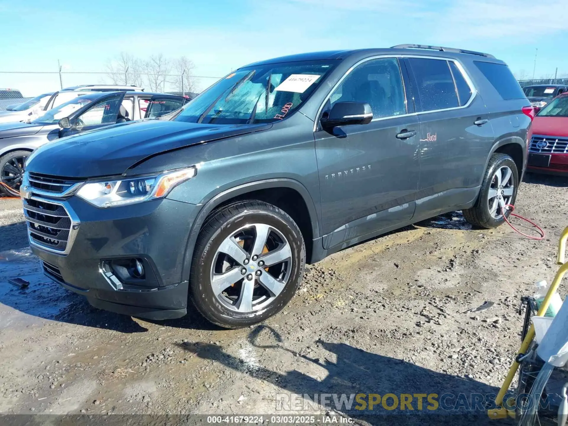 2 Photograph of a damaged car 1GNEVHKW5LJ181500 CHEVROLET TRAVERSE 2020