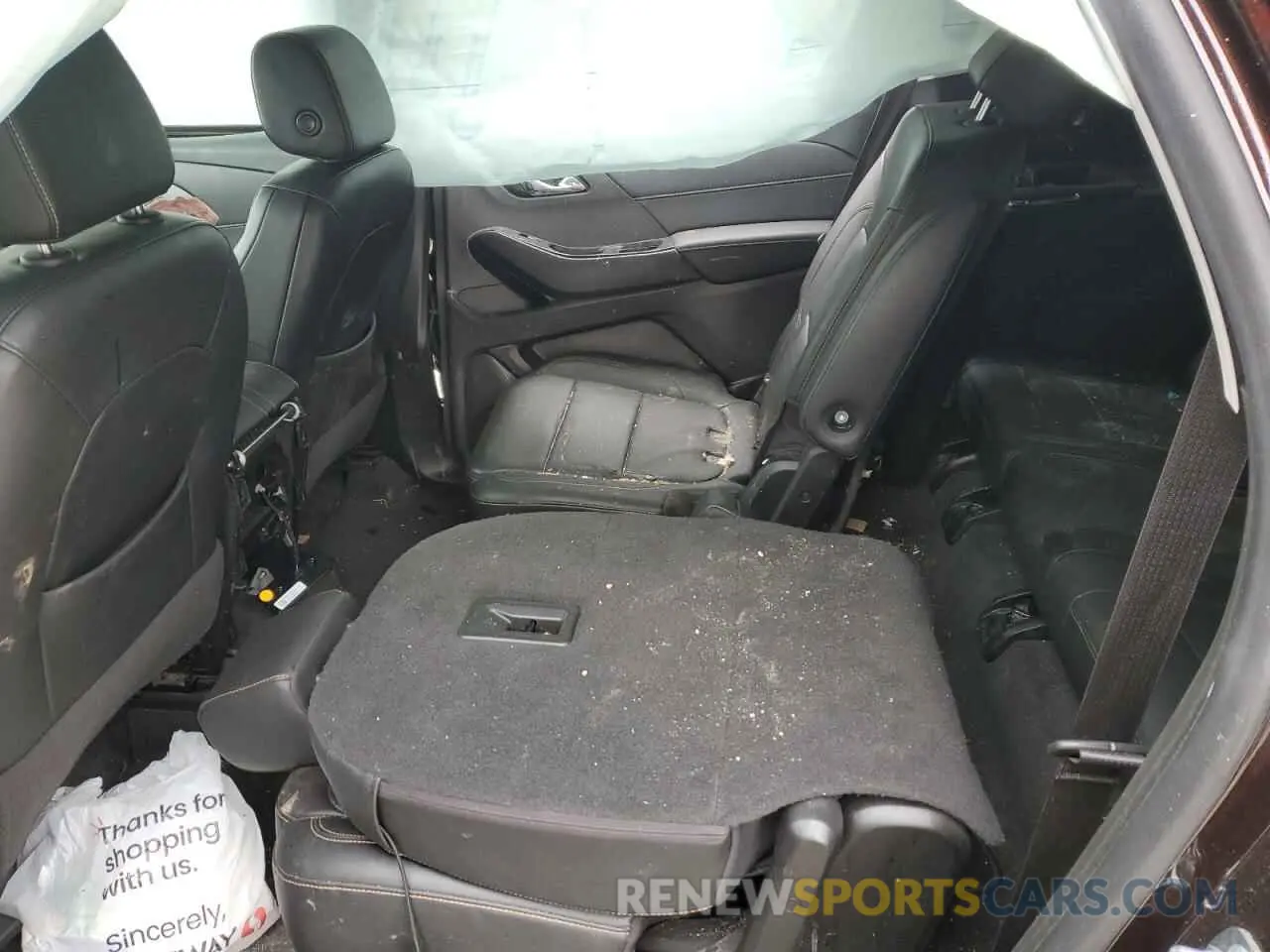 10 Photograph of a damaged car 1GNEVHKW6LJ105574 CHEVROLET TRAVERSE 2020
